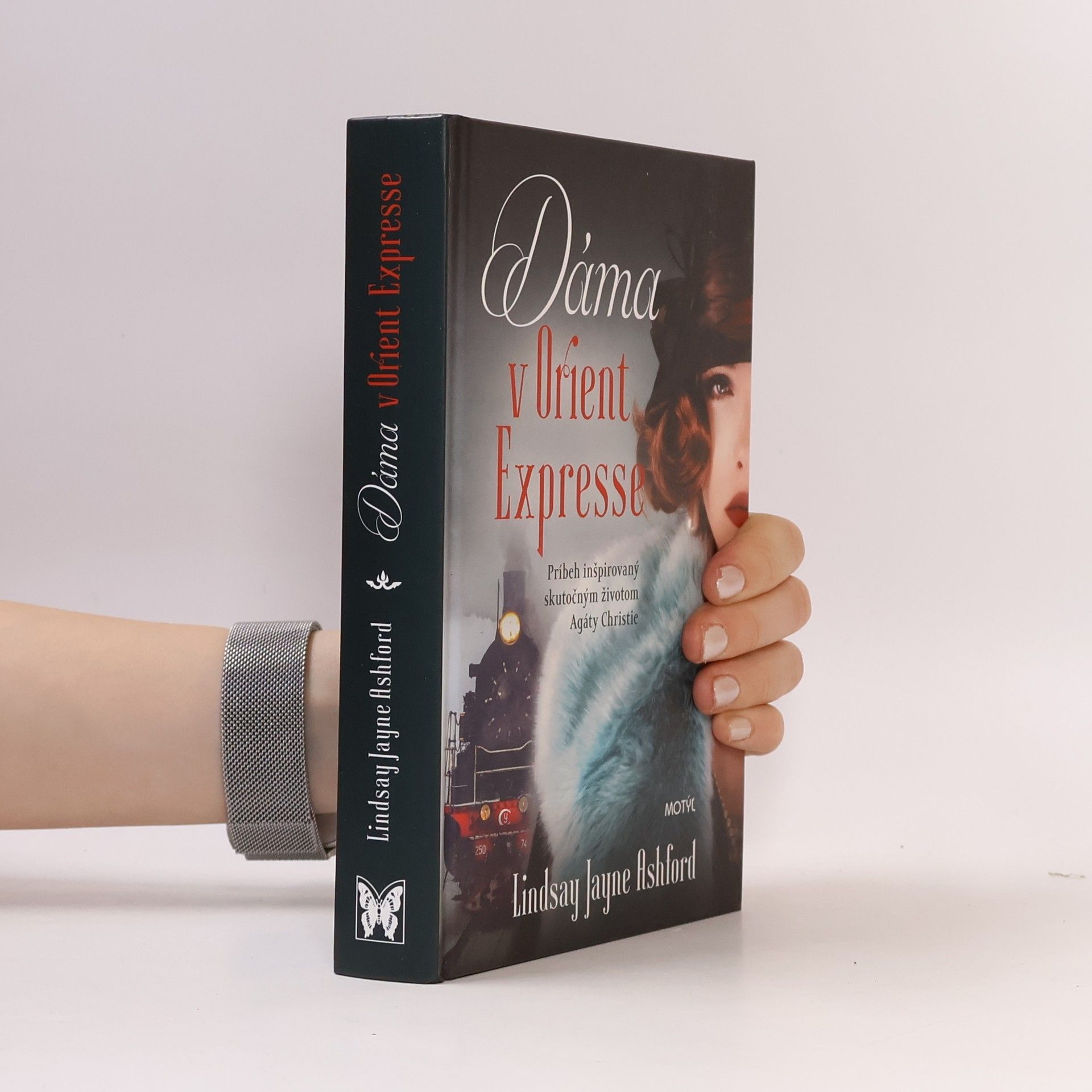 Lindsay Jayne Ashford Dáma v Orient Expresse