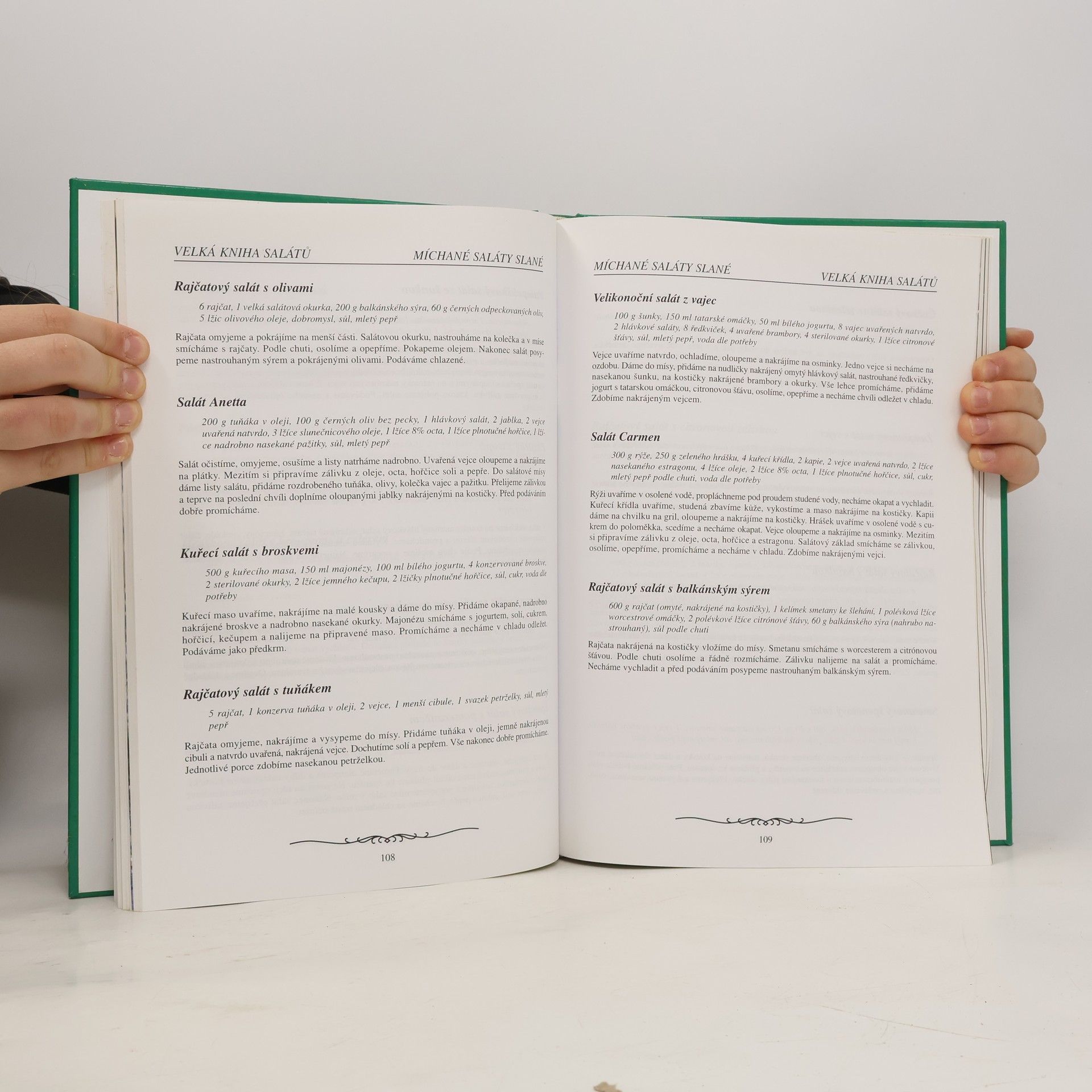 Kateřina Sabóvá Velká kniha salátů. 1000 receptů