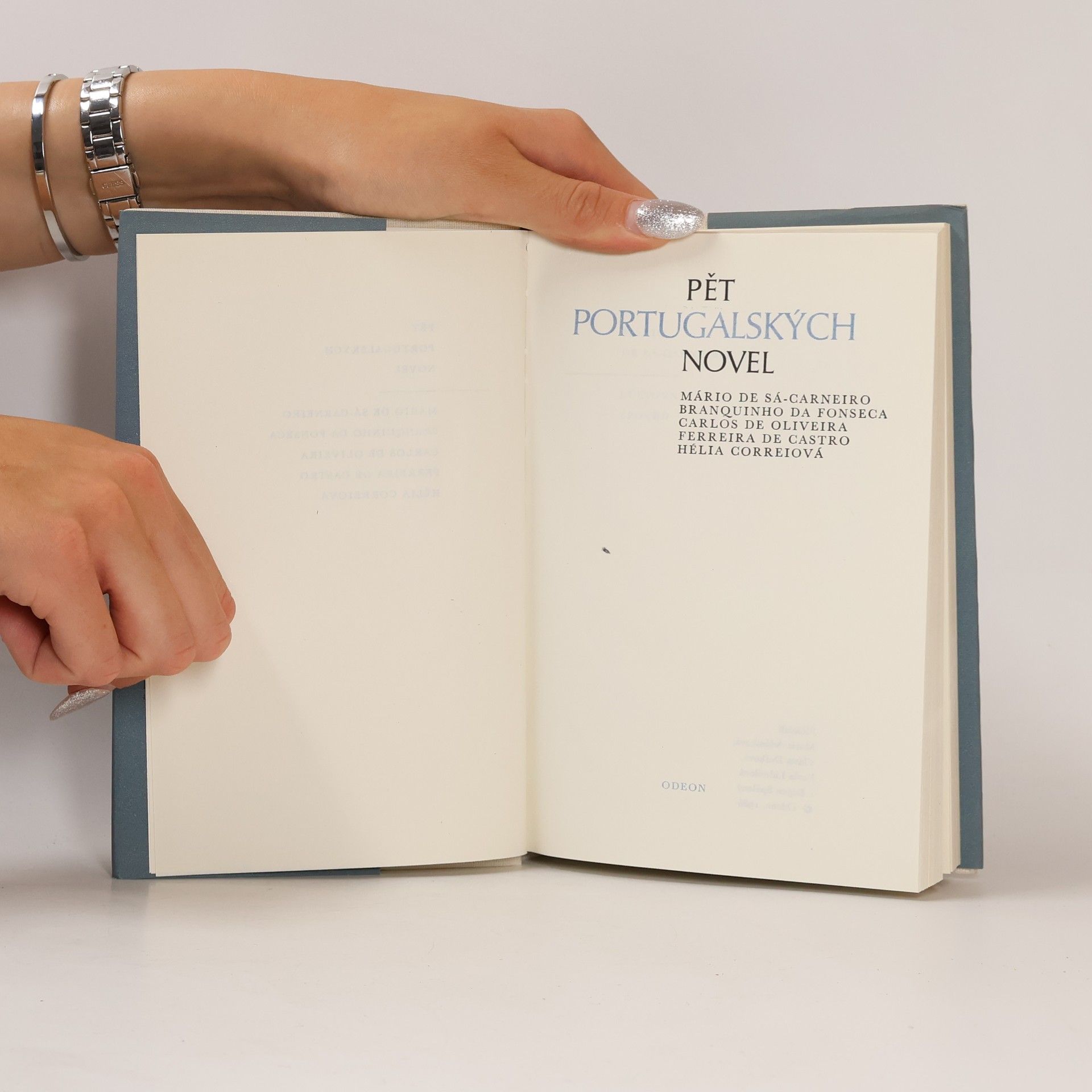 Pavla Lidmilová Pět portugalských novel