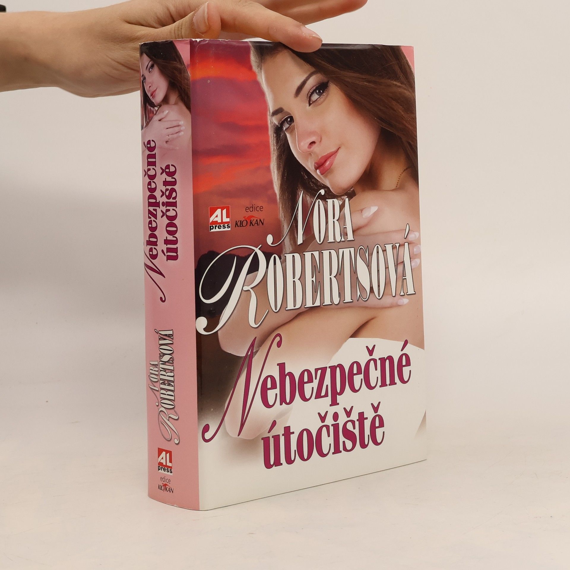 Nora Roberts Nebezpečné útočiště