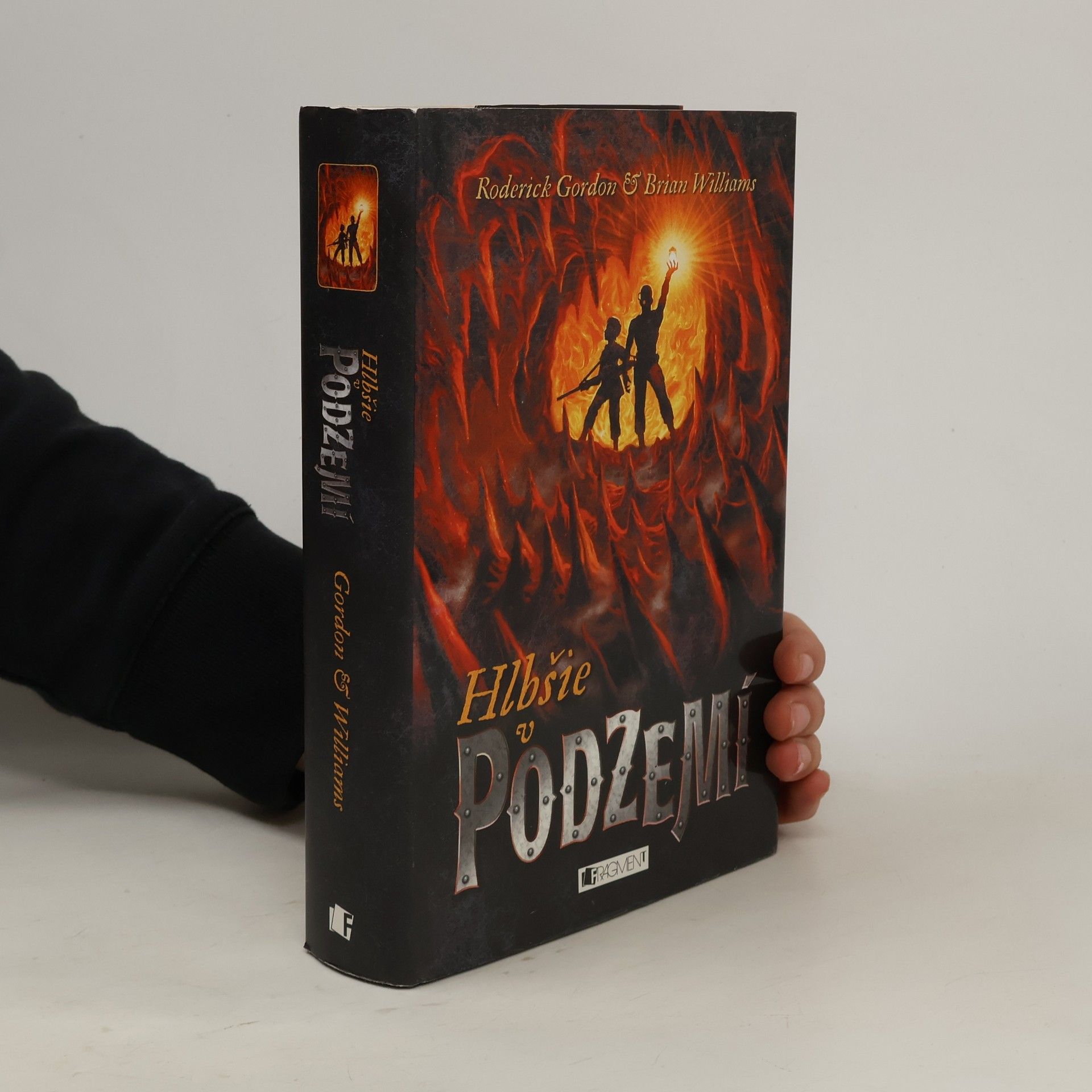 Roderick Gordon Hlbšie v Podzemí