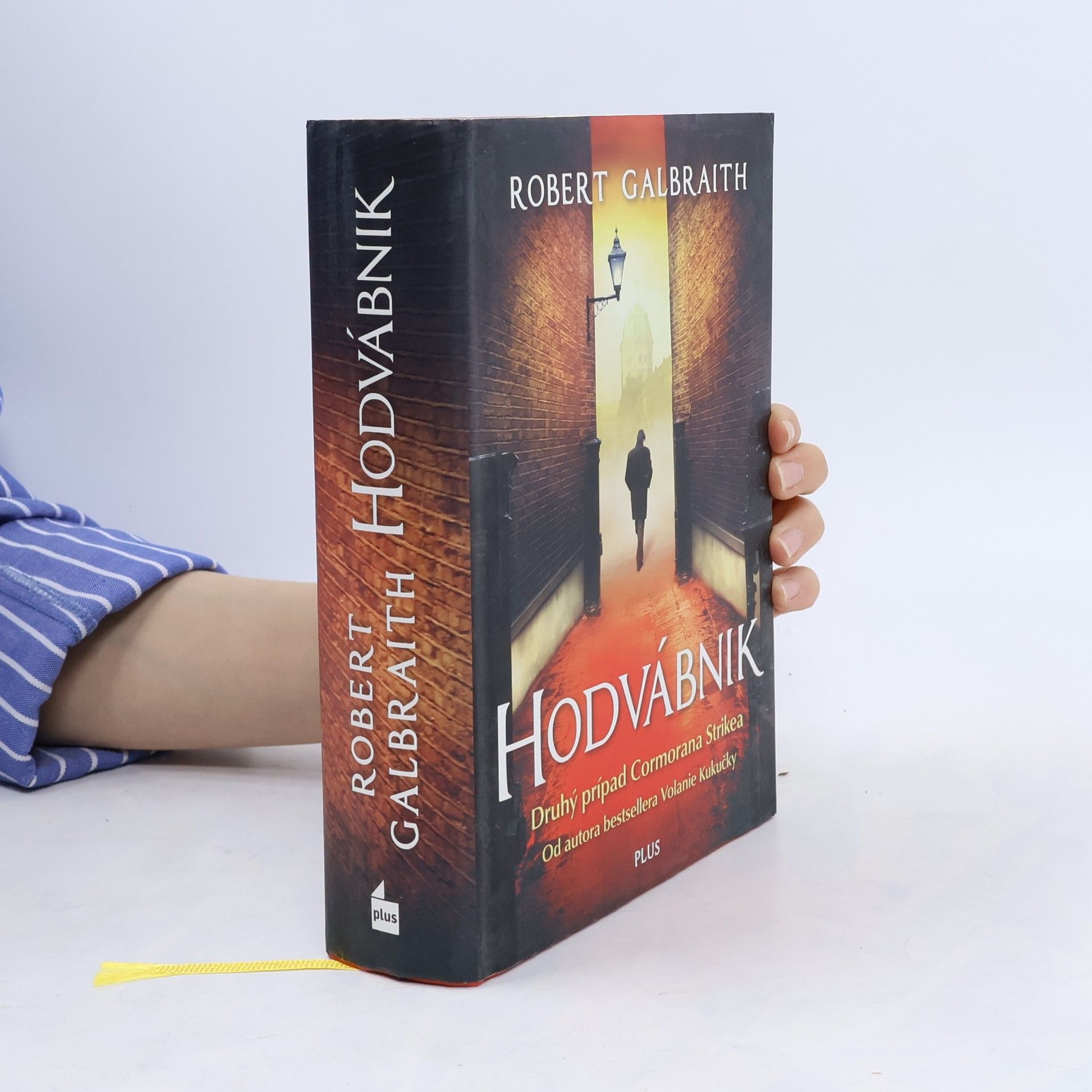 J. K. Rowling Hodvábnik