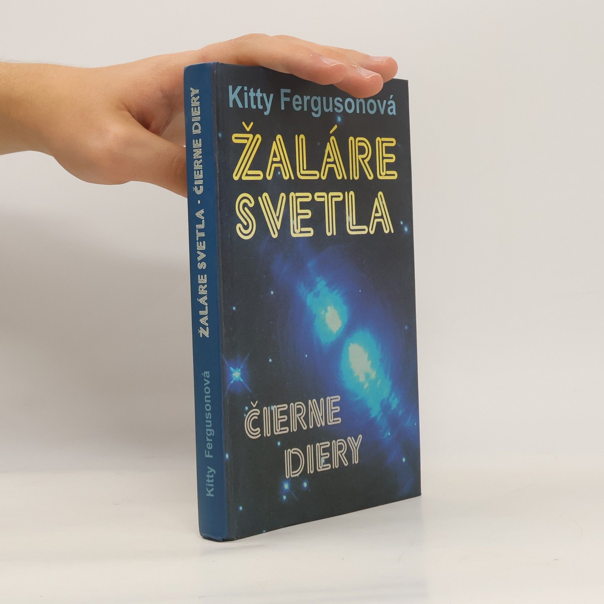 Žaláre svetla - Čierne diery