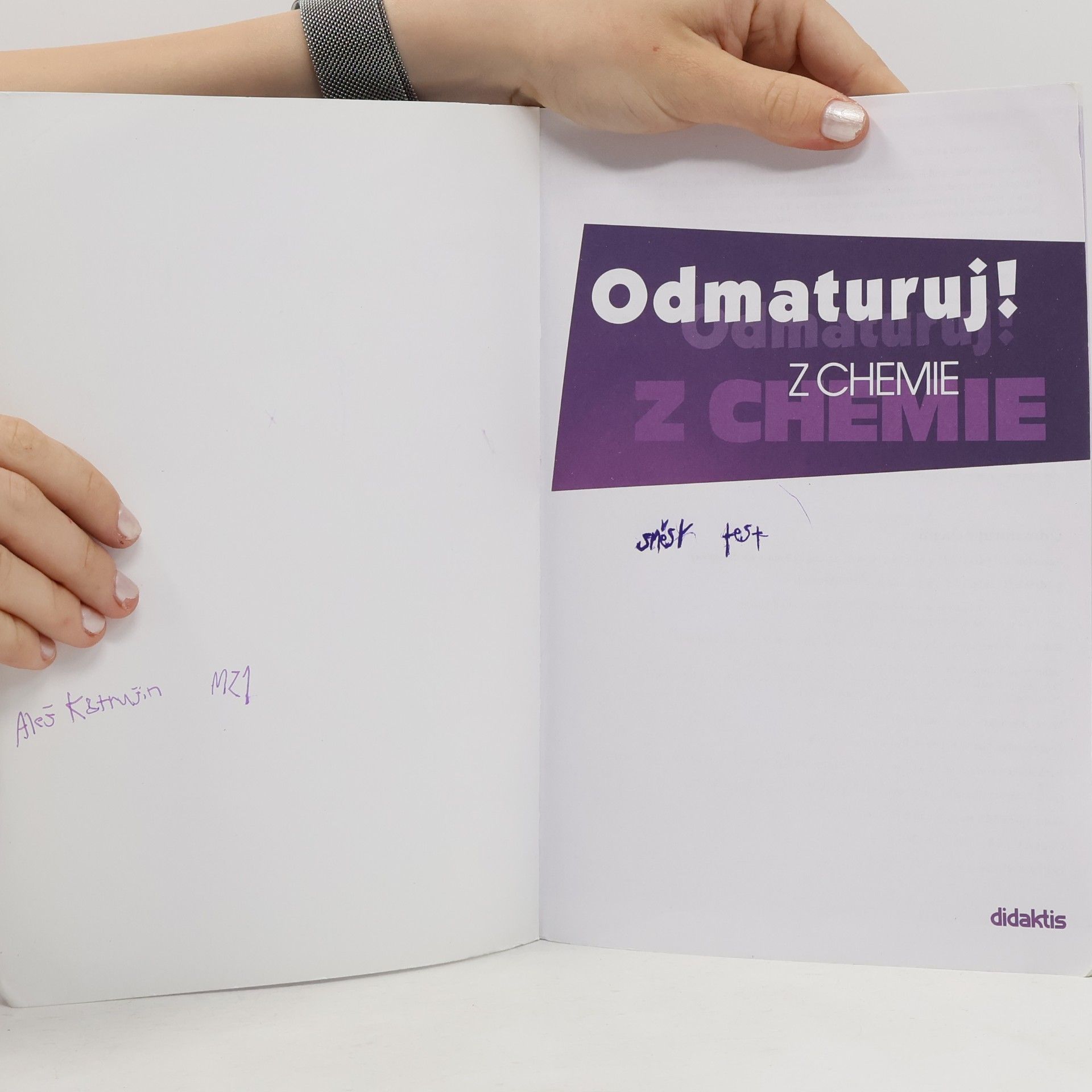 Marika Benešová Odmaturuj! z chemie