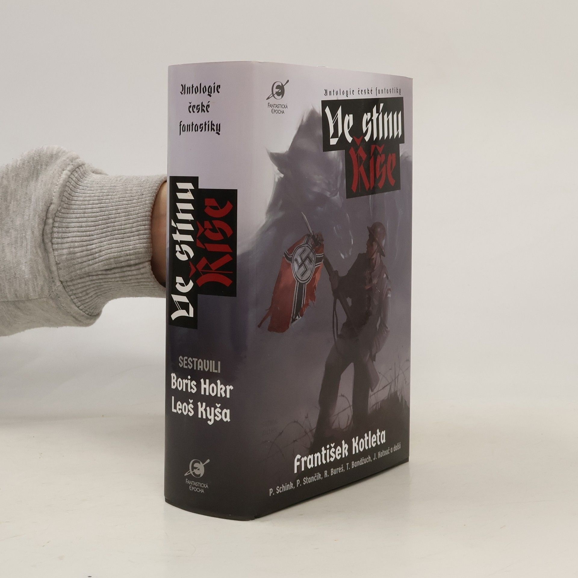 Michal Tesáček Ve stínu Říše: Antologie české fantastiky
