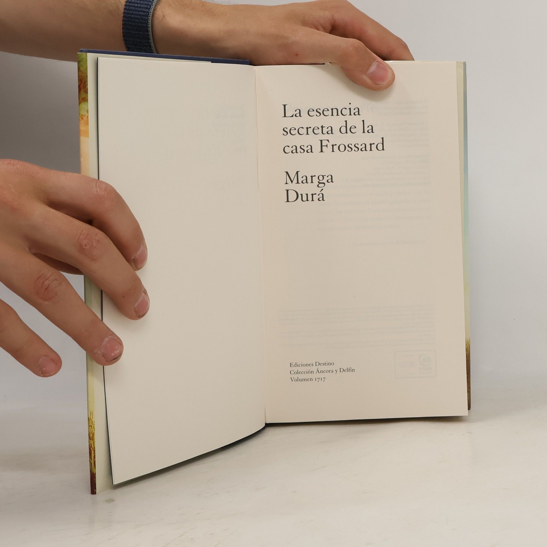 Marga Durá Áncora & Delfín: La esencia secreta de la casa Frossard