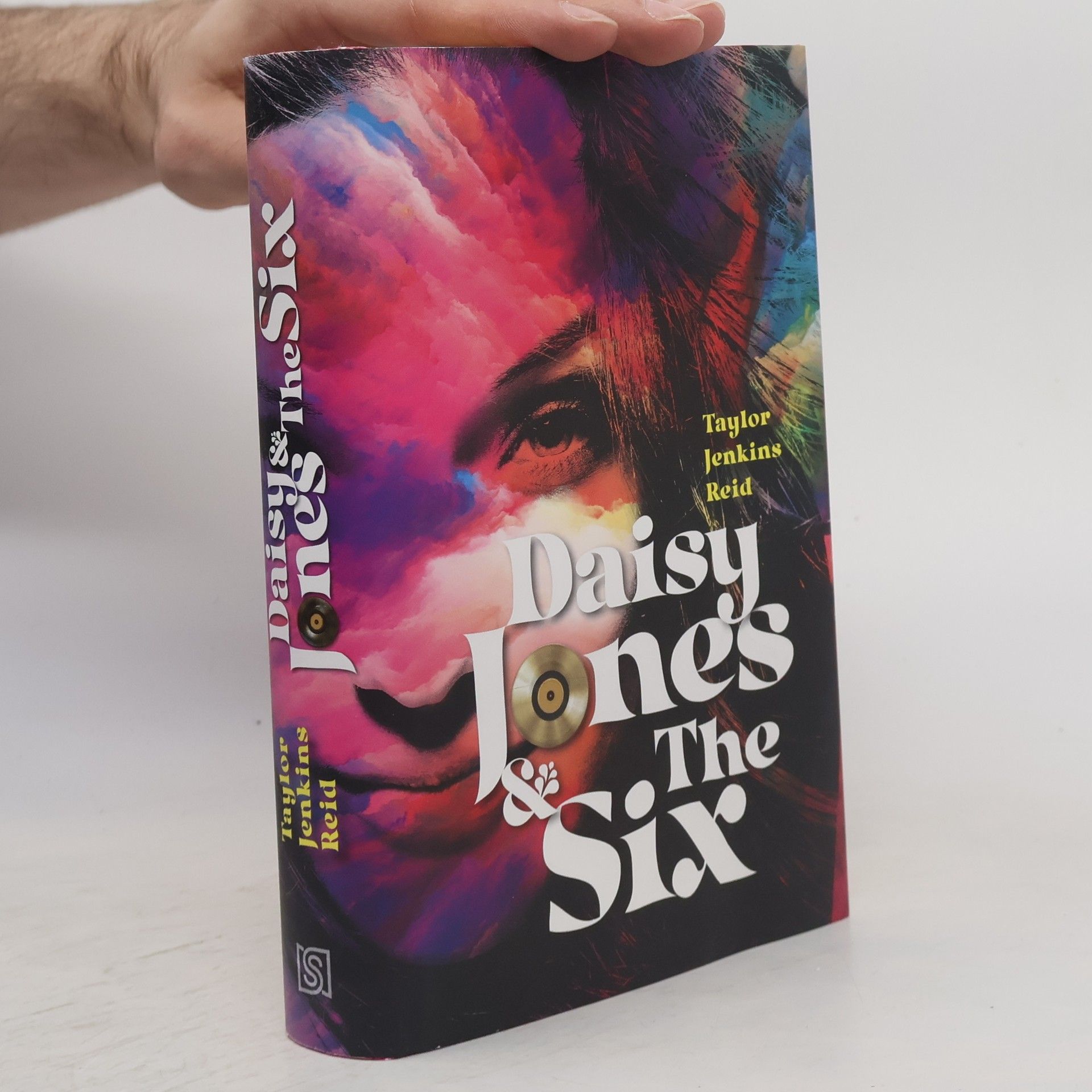 Taylor Jenkins Reid Daisy Jones & The Six