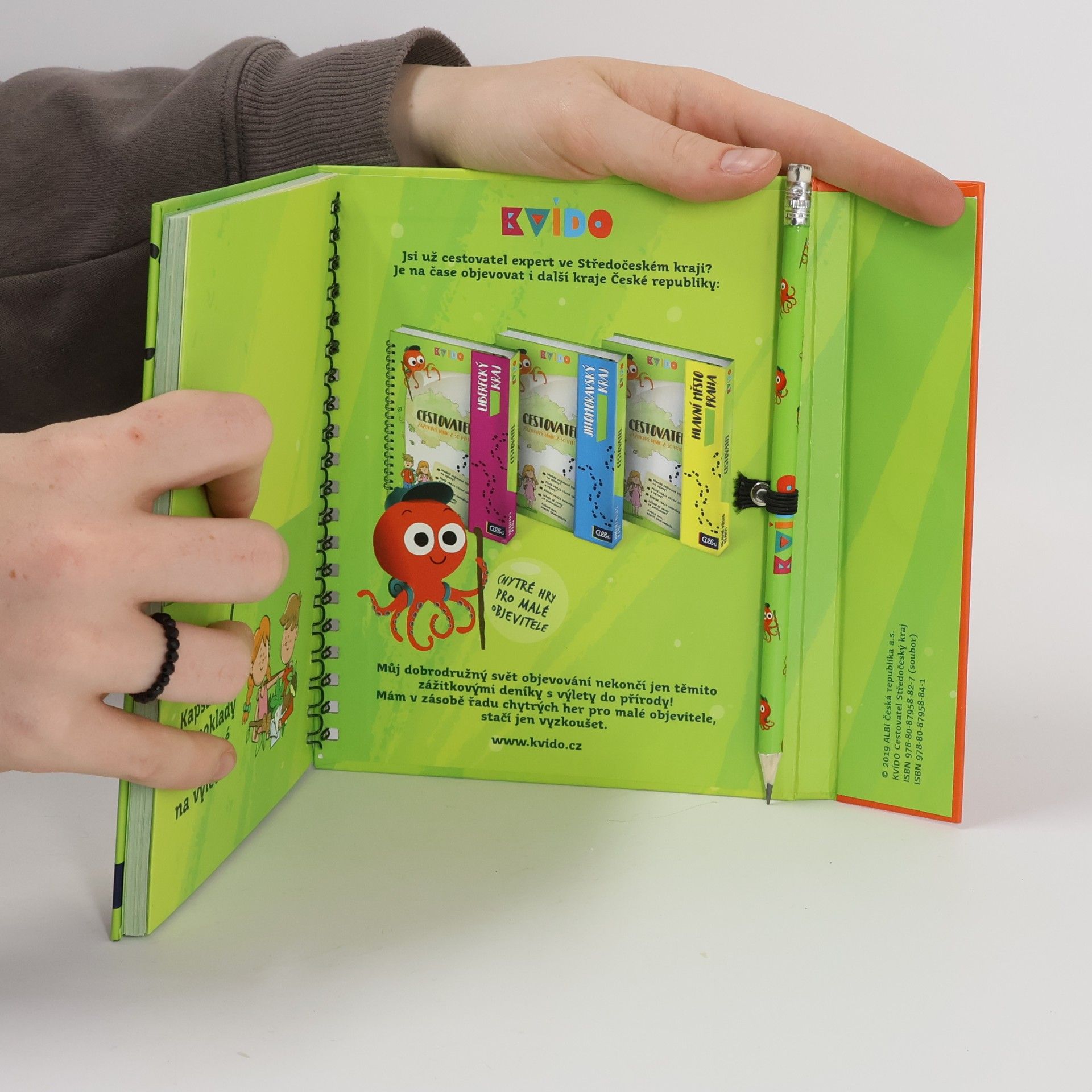 Various authors Cestovatel. Zážitkový deník z 30 výletů. Středočeský kraj