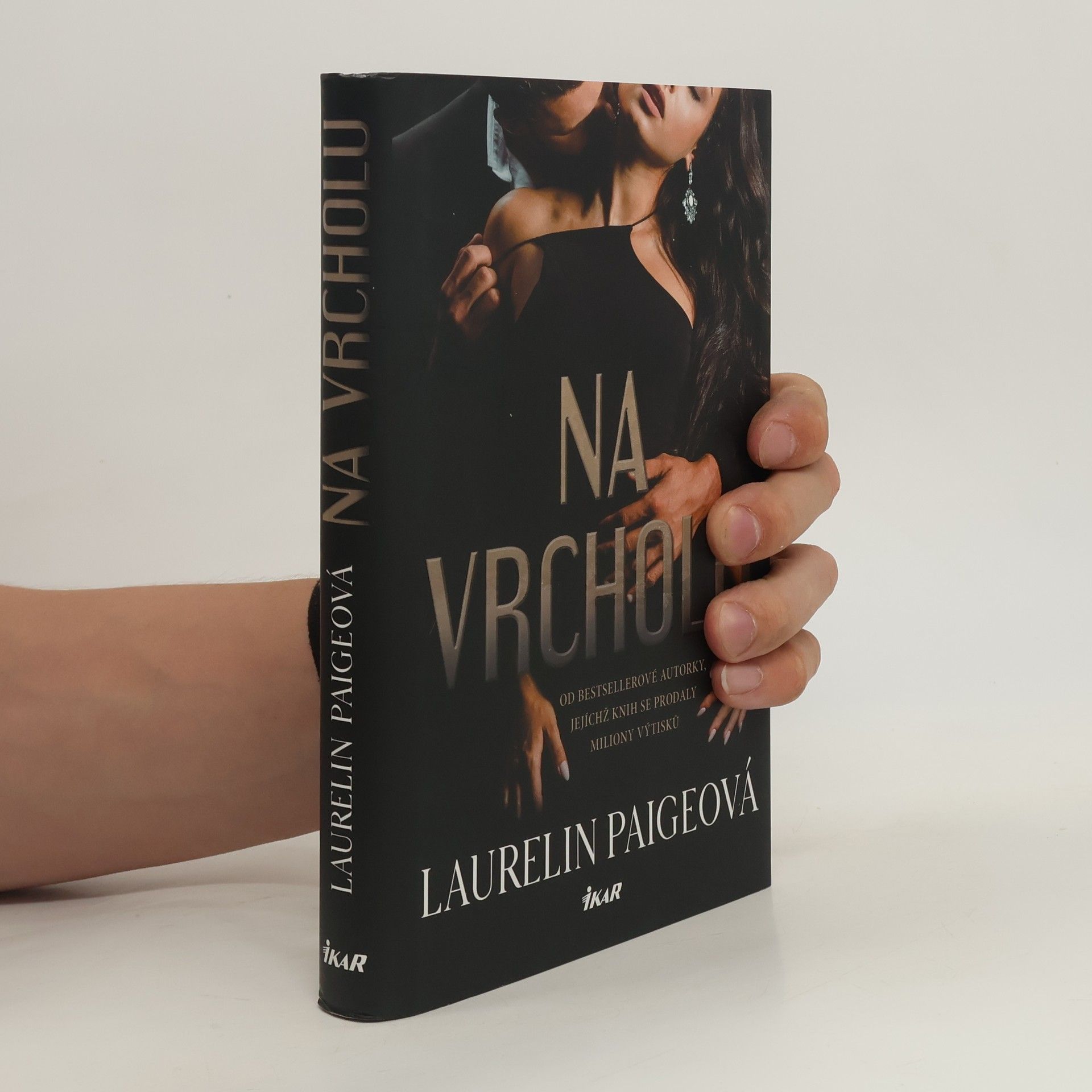 Laurelin Paige Na vrcholu
