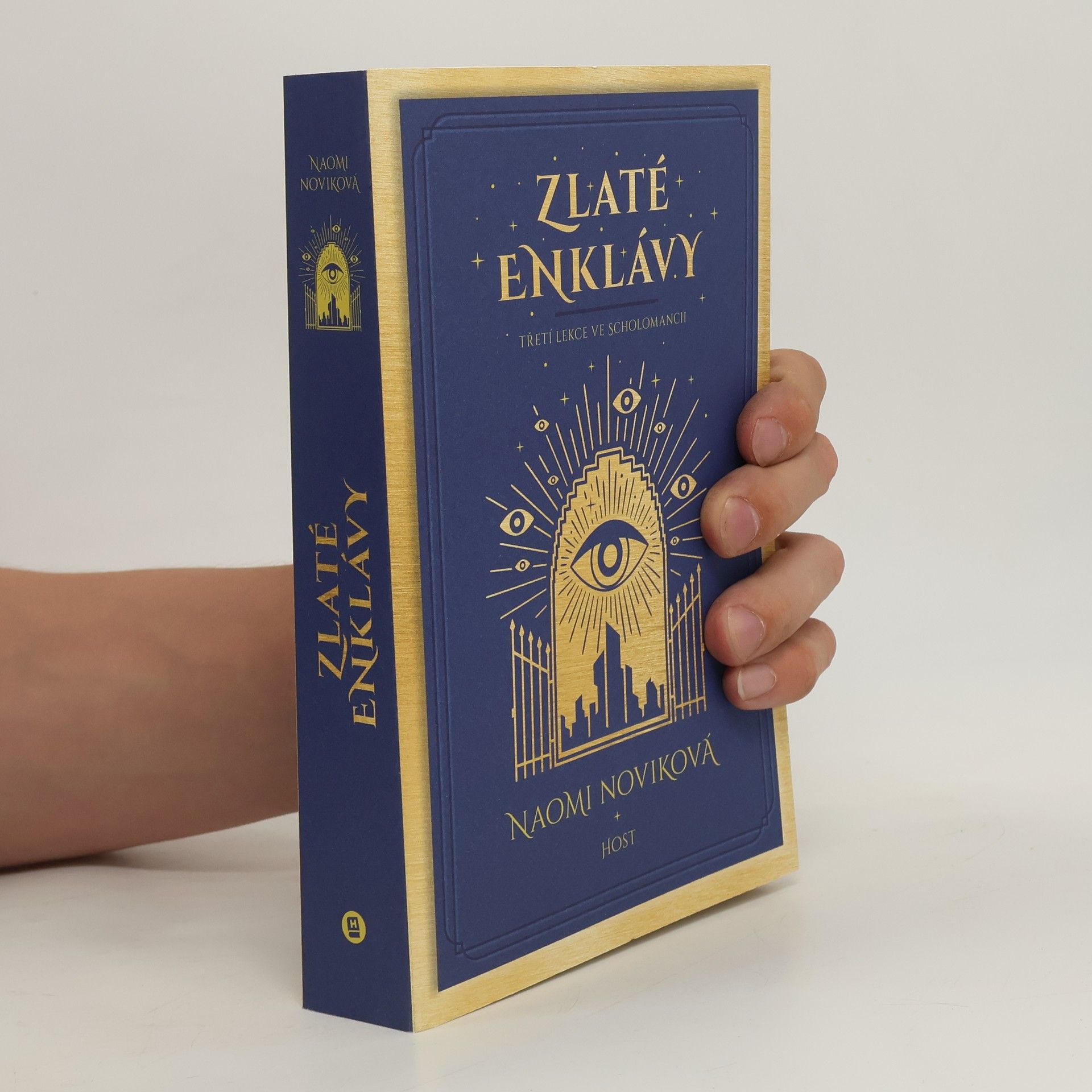 Naomi Novik Zlaté enklávy. Třetí lekce ve Scholomancii