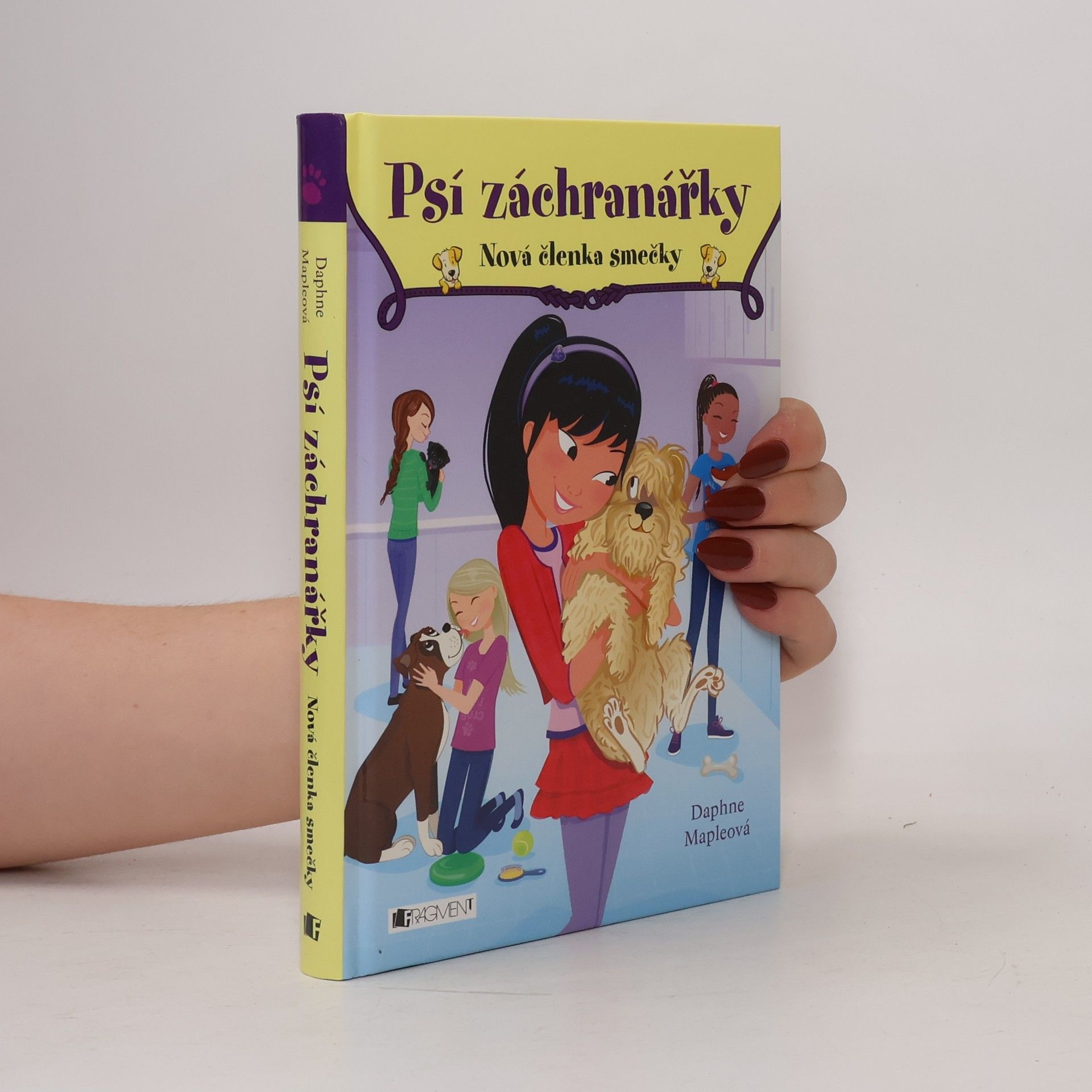 Daphne Maple Psí záchranářky. Nová členka smečky