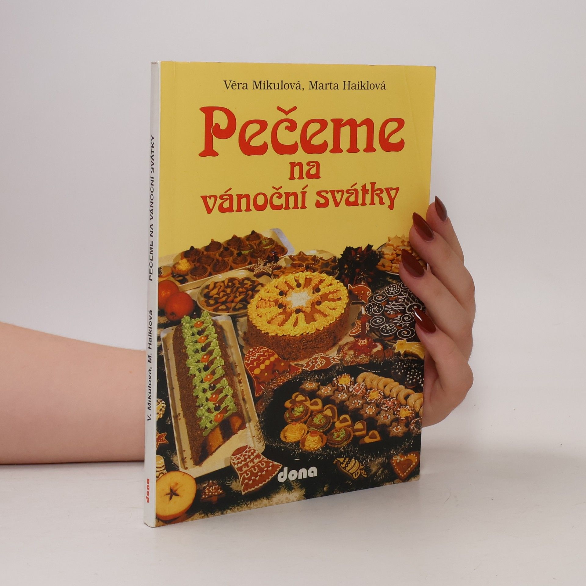 Marta Haiklová Pečeme na vánoční svátky