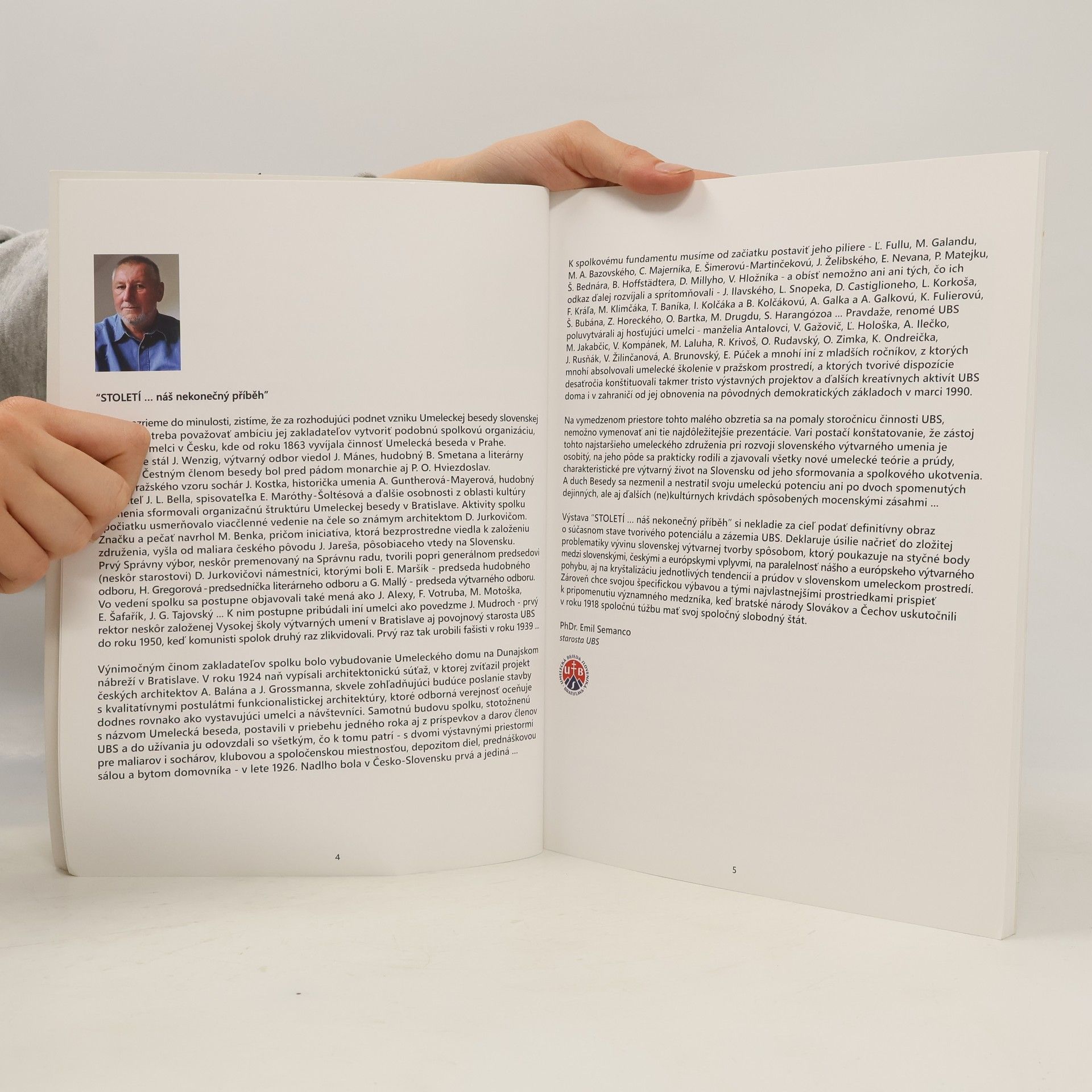 Autorenkollektiv Století náš nekonečný příběh