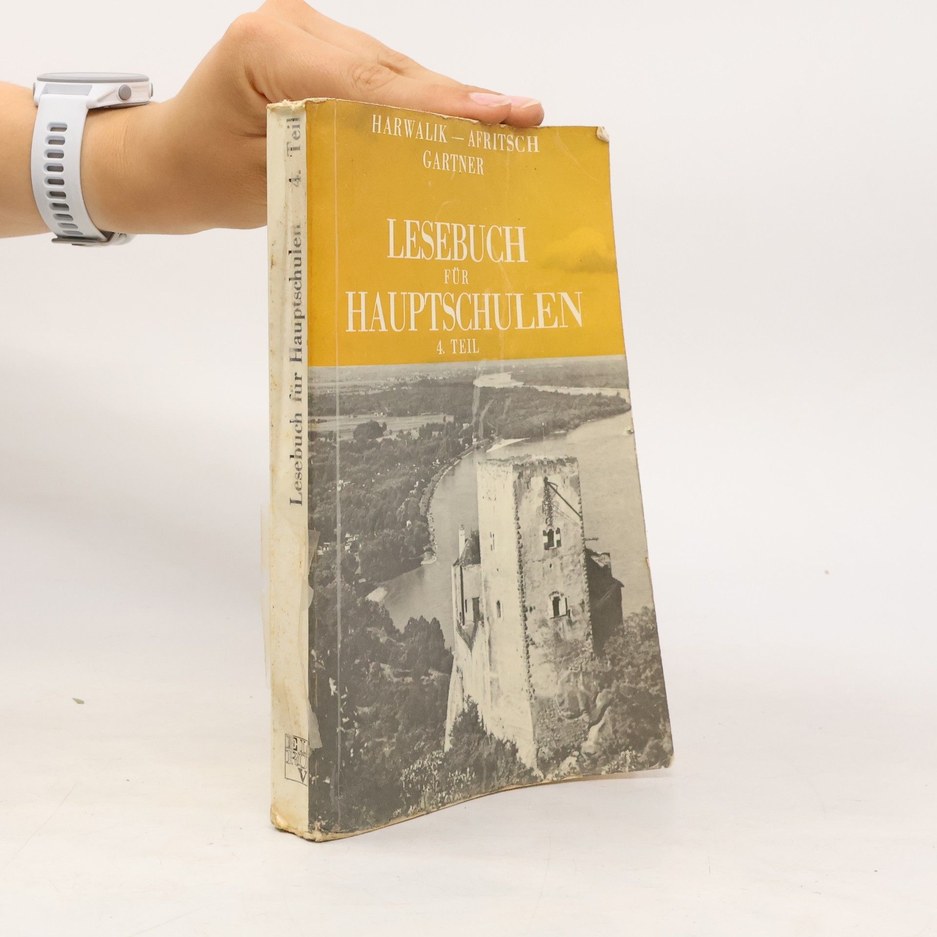 Lesebuch für Hauptschulen 4