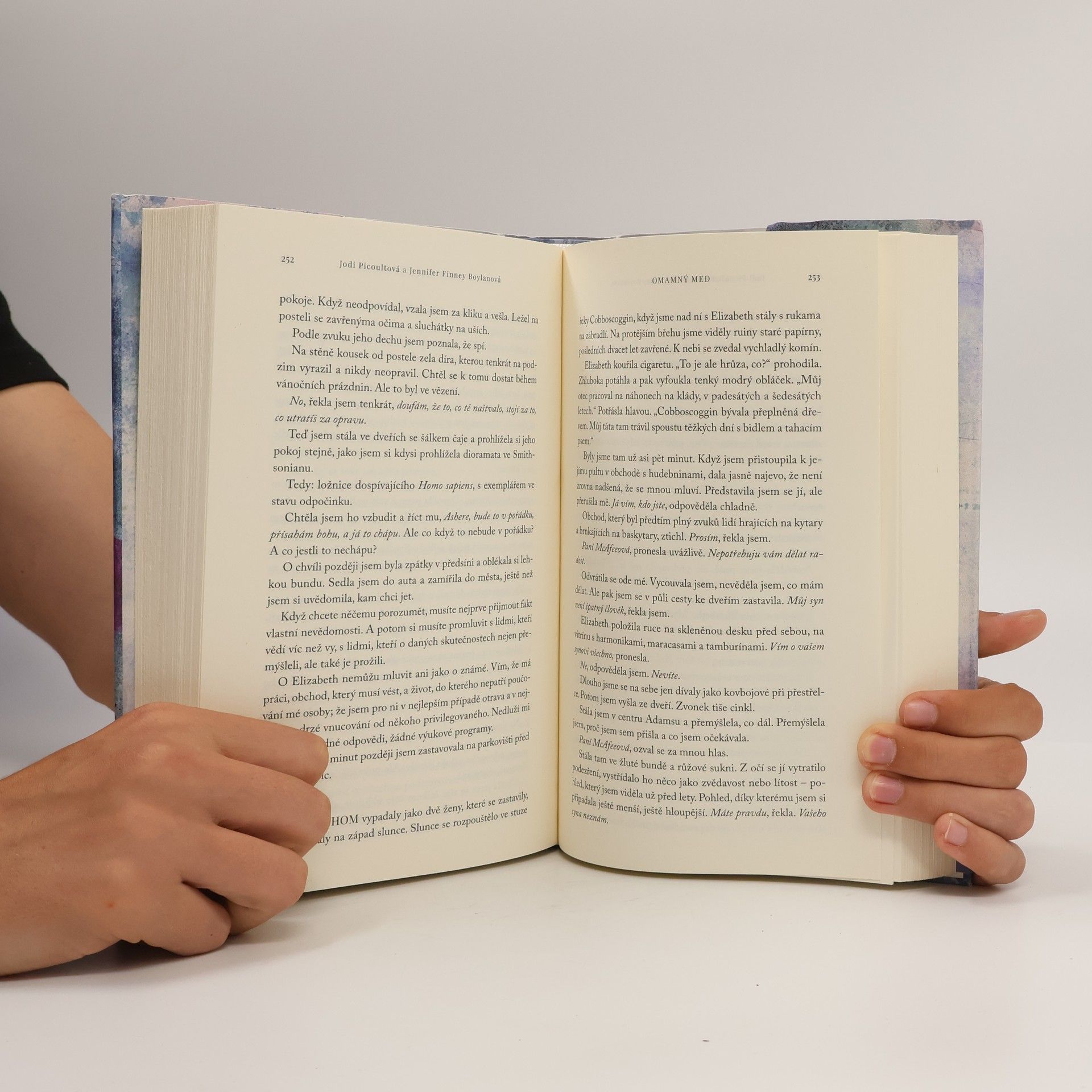 Jodi Picoult Omamný med