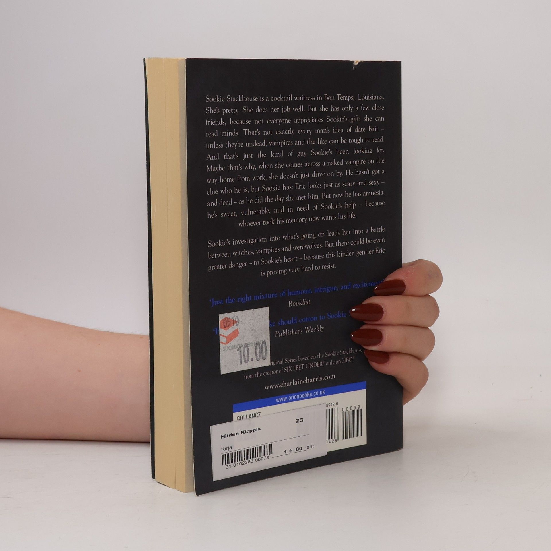 Charlaine Harris Dead to the world