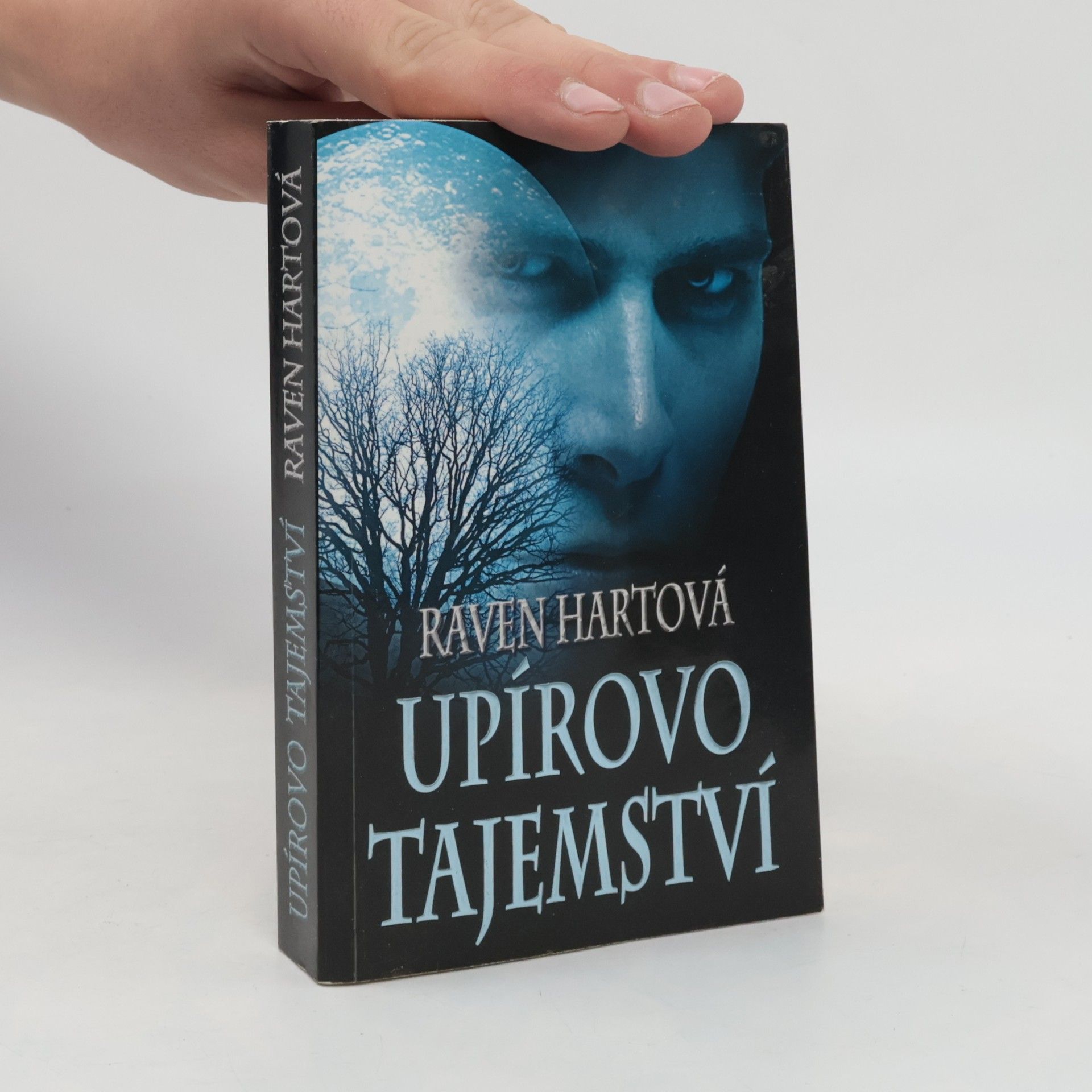 Raven Hart Upírovo tajemství