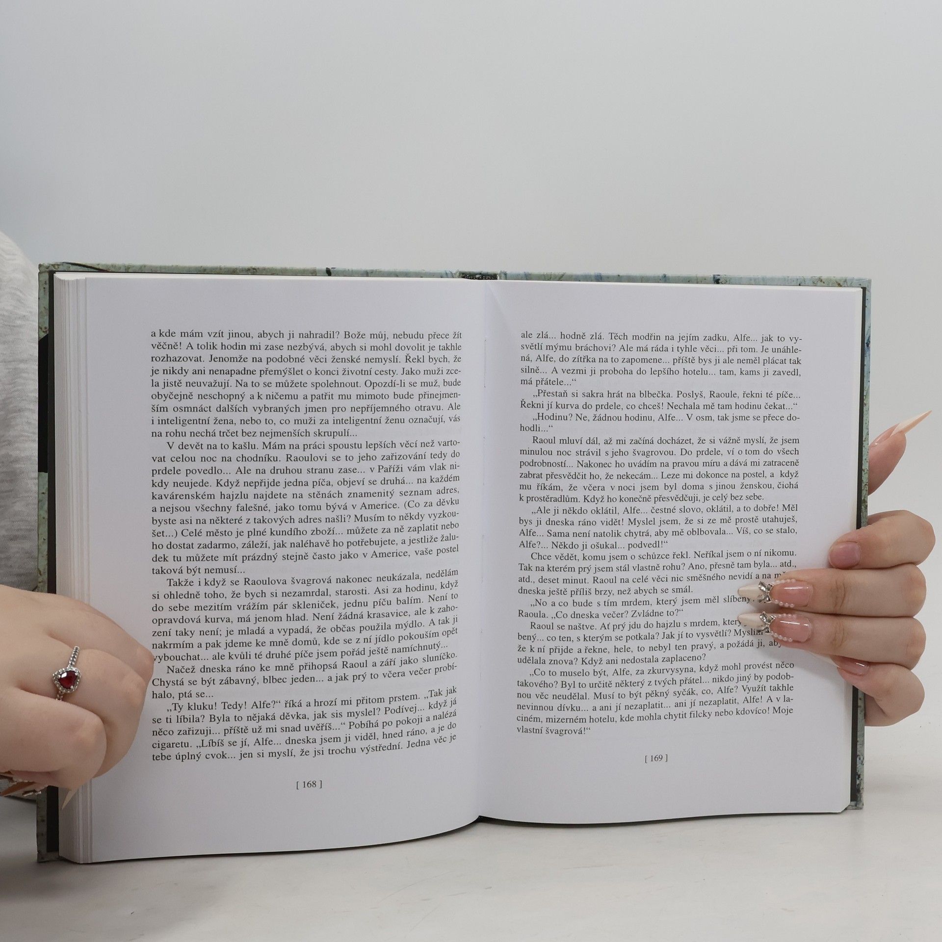 Henry Miller Pod střechami Paříže