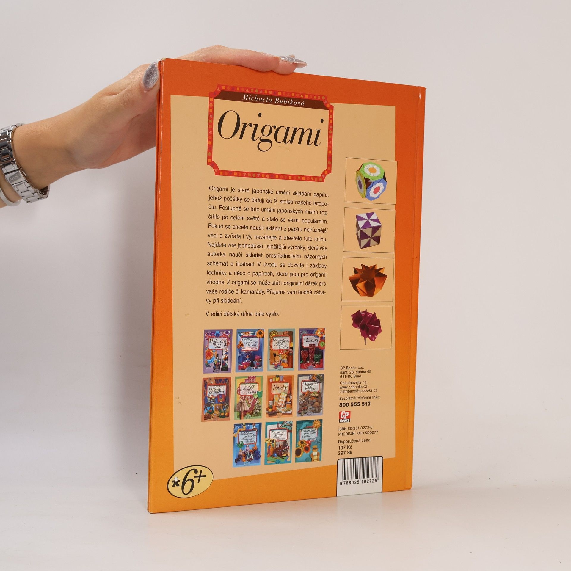 Míša Bubíková Origami