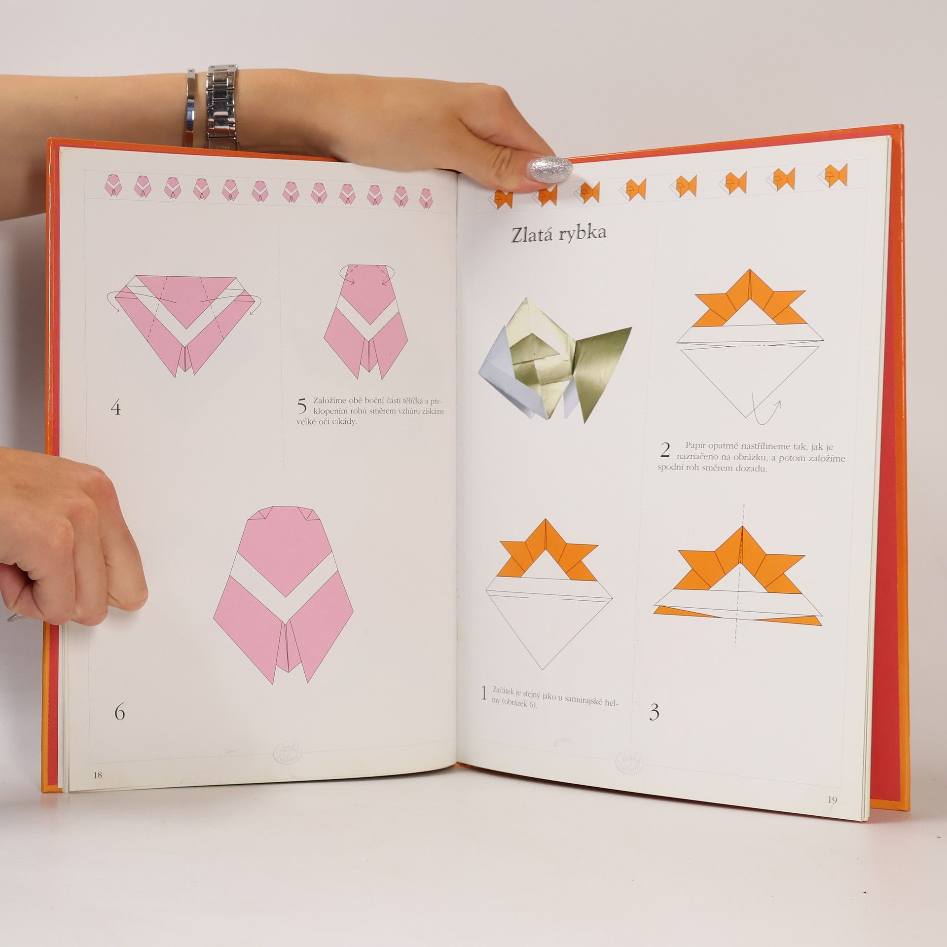 Míša Bubíková Origami