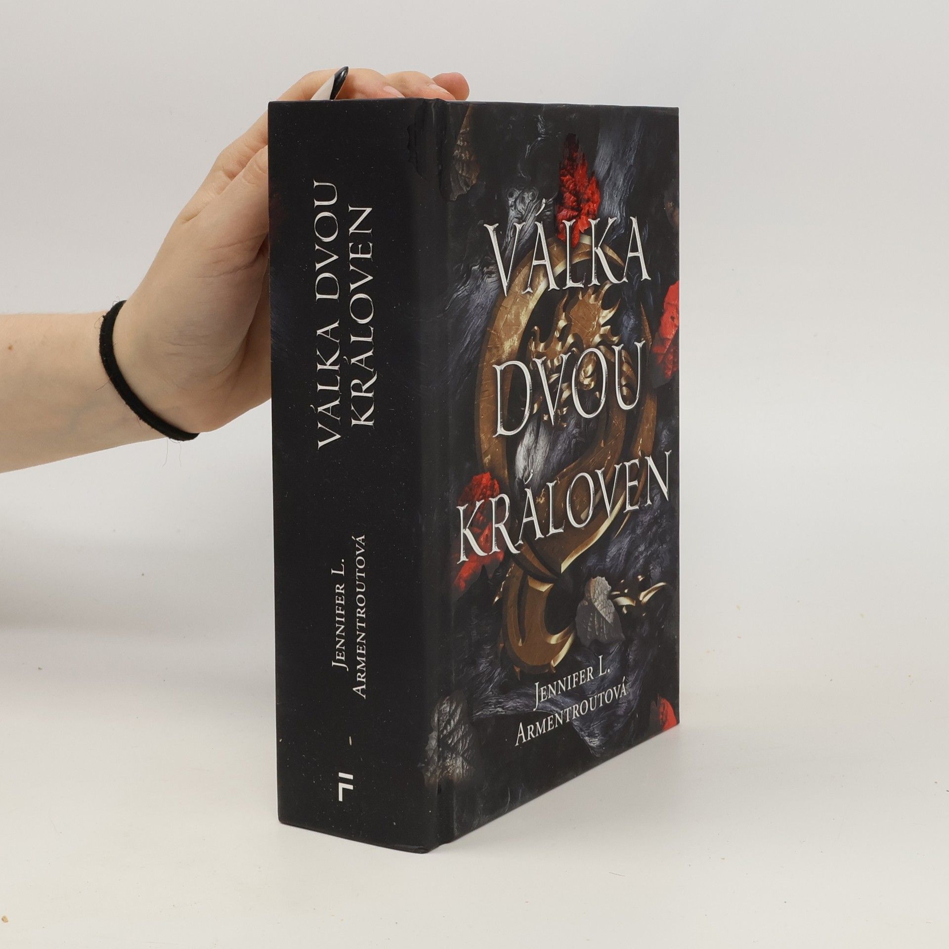 Jennifer L. Armentrout Válka dvou královen