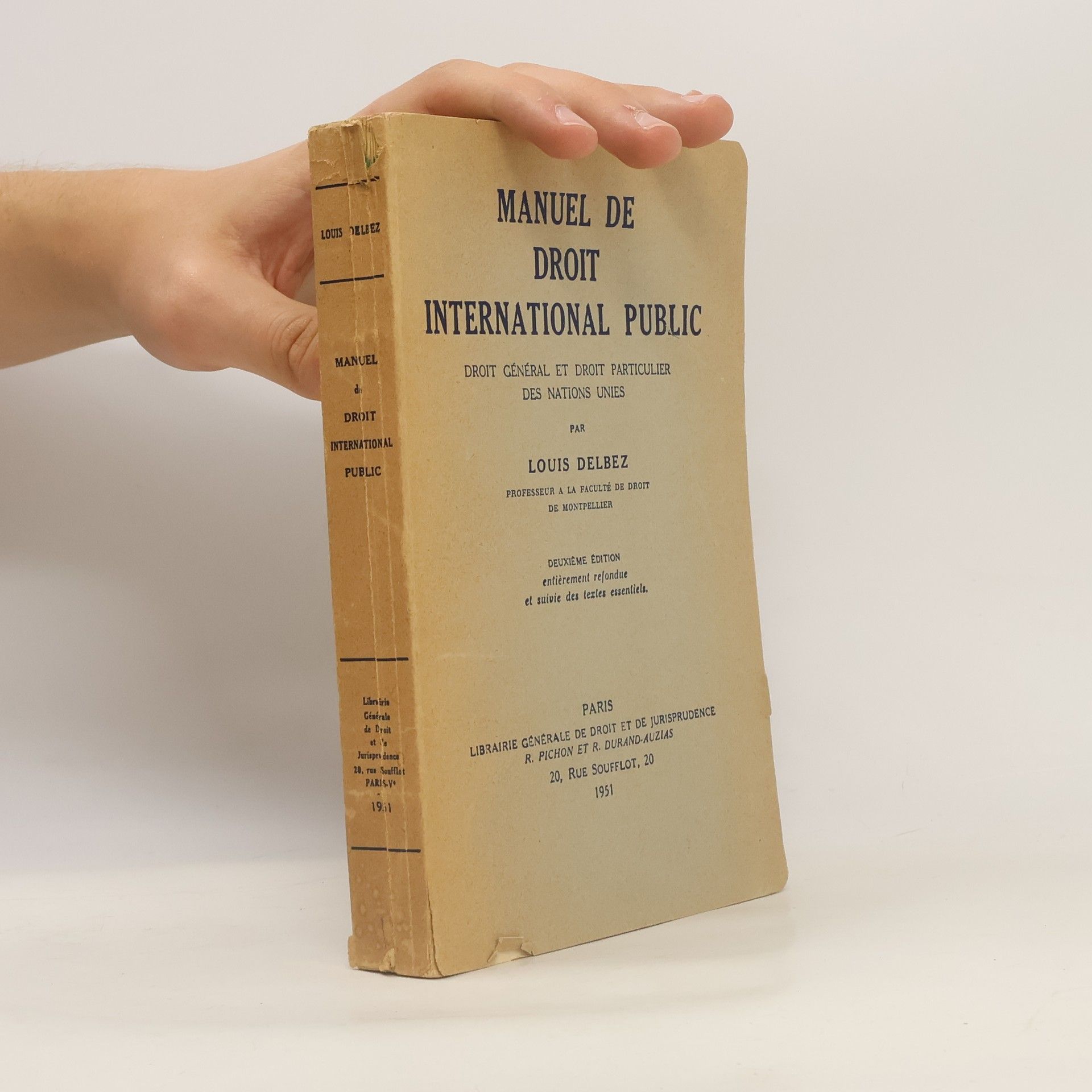 Autorenkollektiv Manuel de droit international public