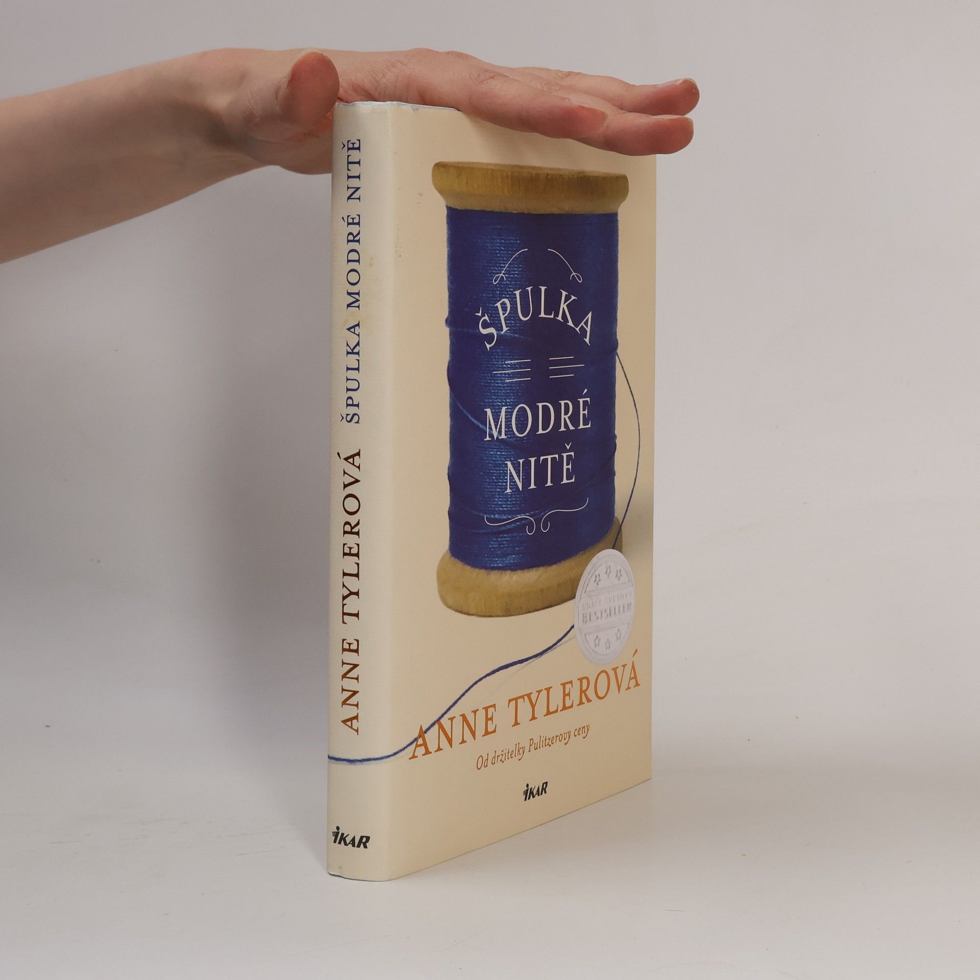 Anne Tyler Špulka modré nitě