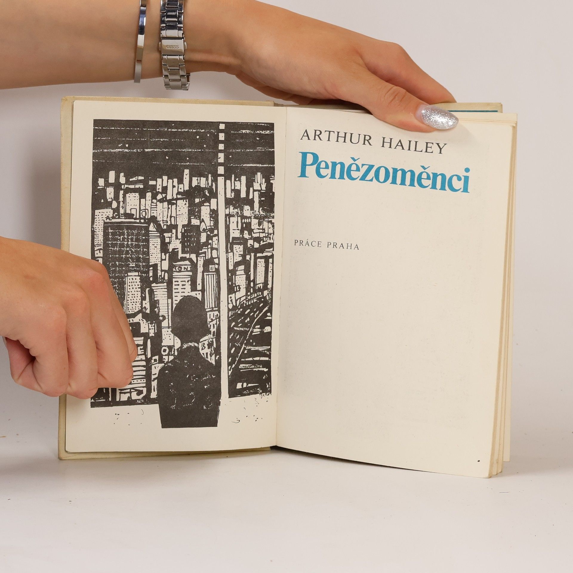 Arthur Hailey Penězoměnci