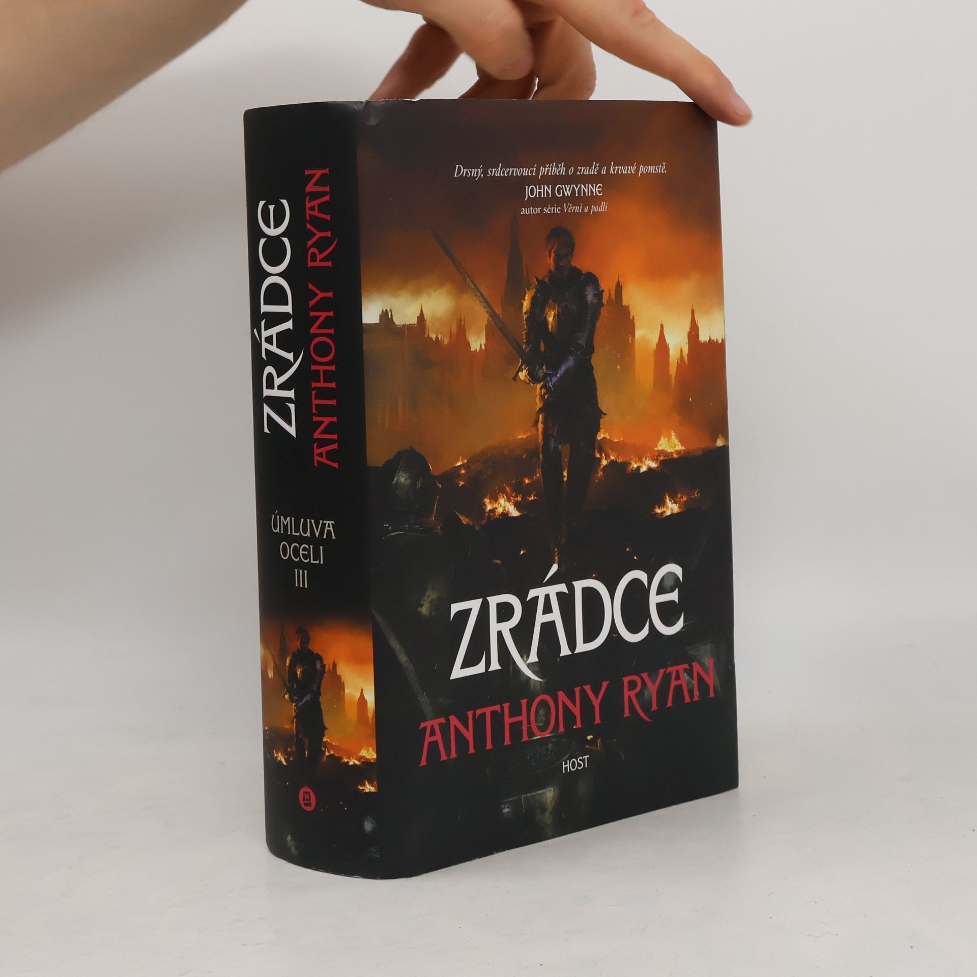 Anthony Ryan Zrádce