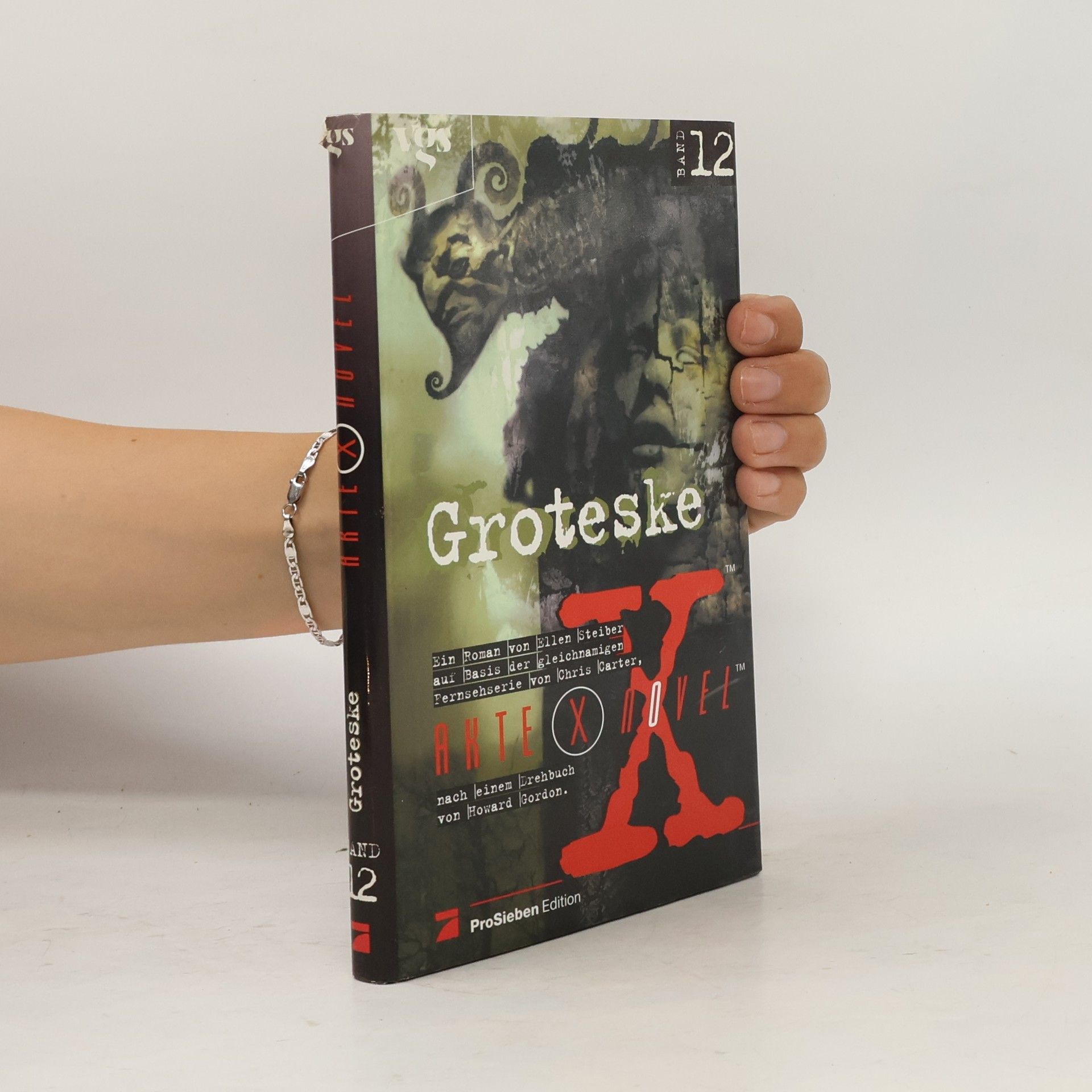 Ellen Steiber Groteske