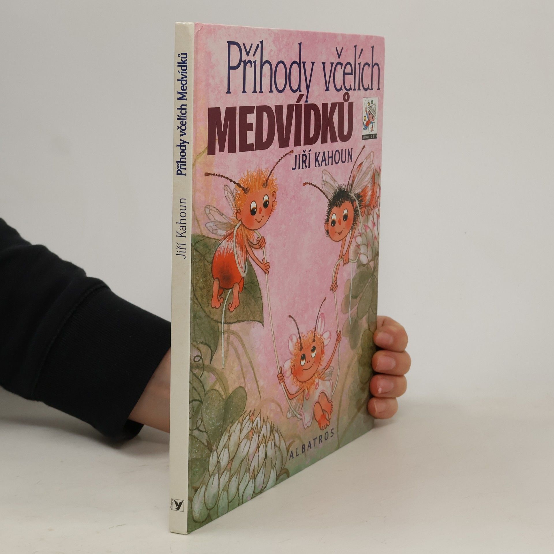 Jiří Kahoun Příhody včelích medvídků