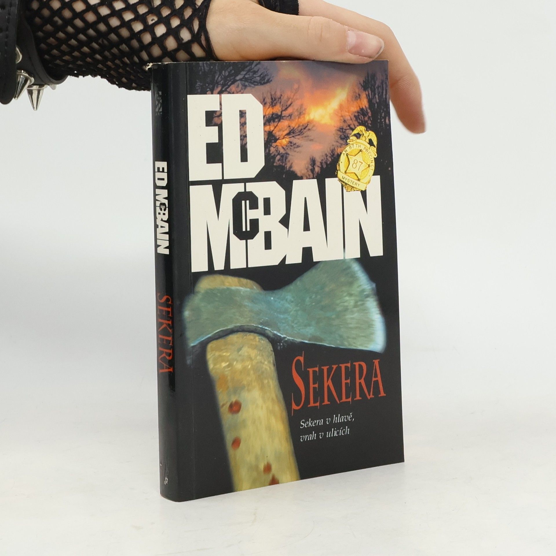 Ed McBain Sekera. Román z 87. revíru