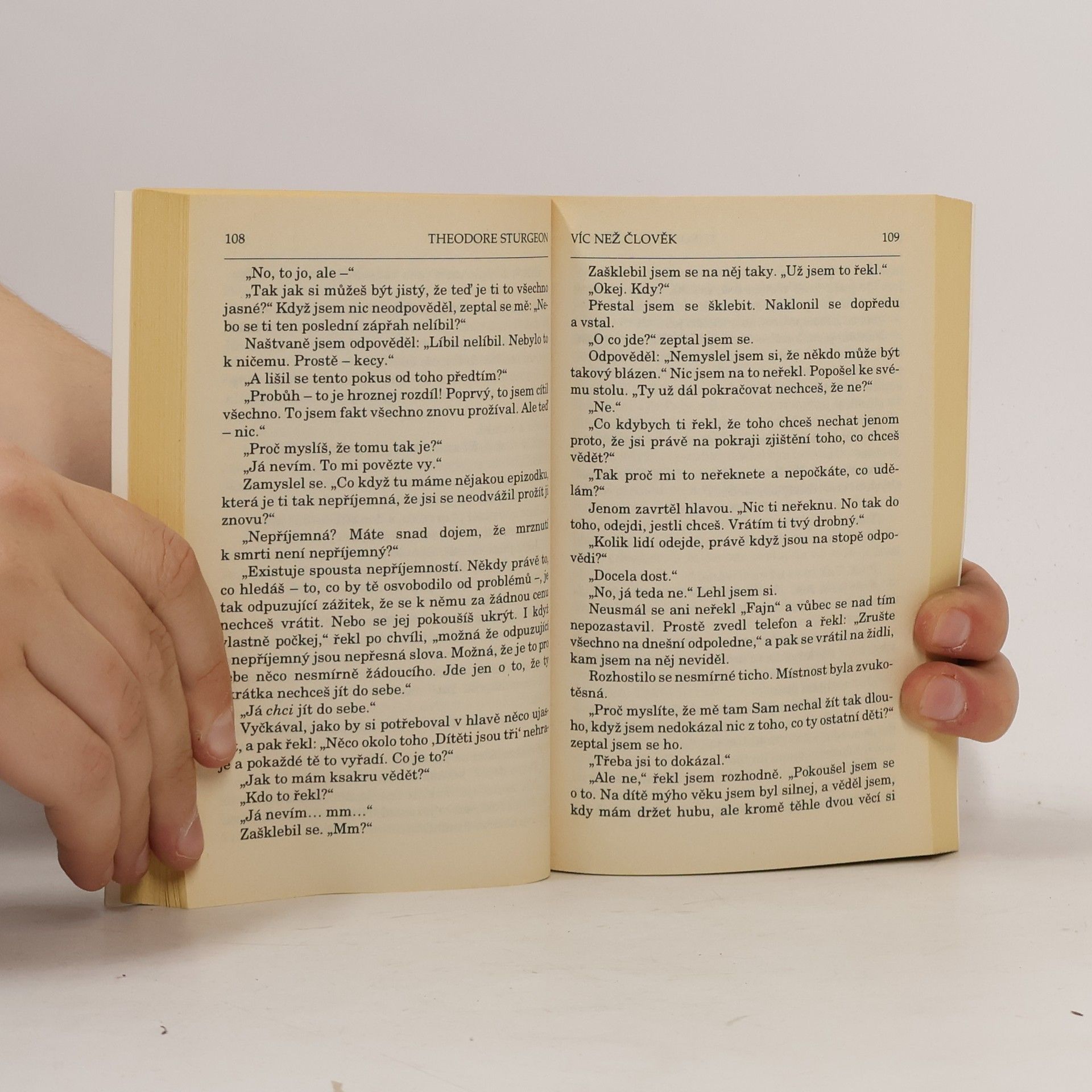 Theodore Sturgeon Víc než člověk