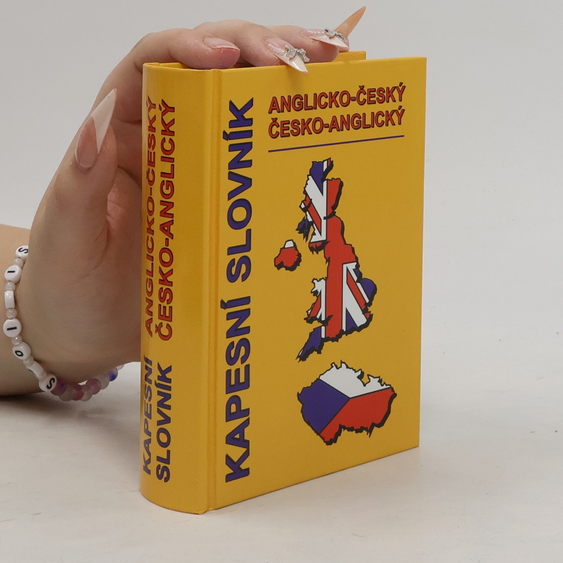 Štěpánka Pařízková Kapesní slovník anglicko-český, česko-anglický