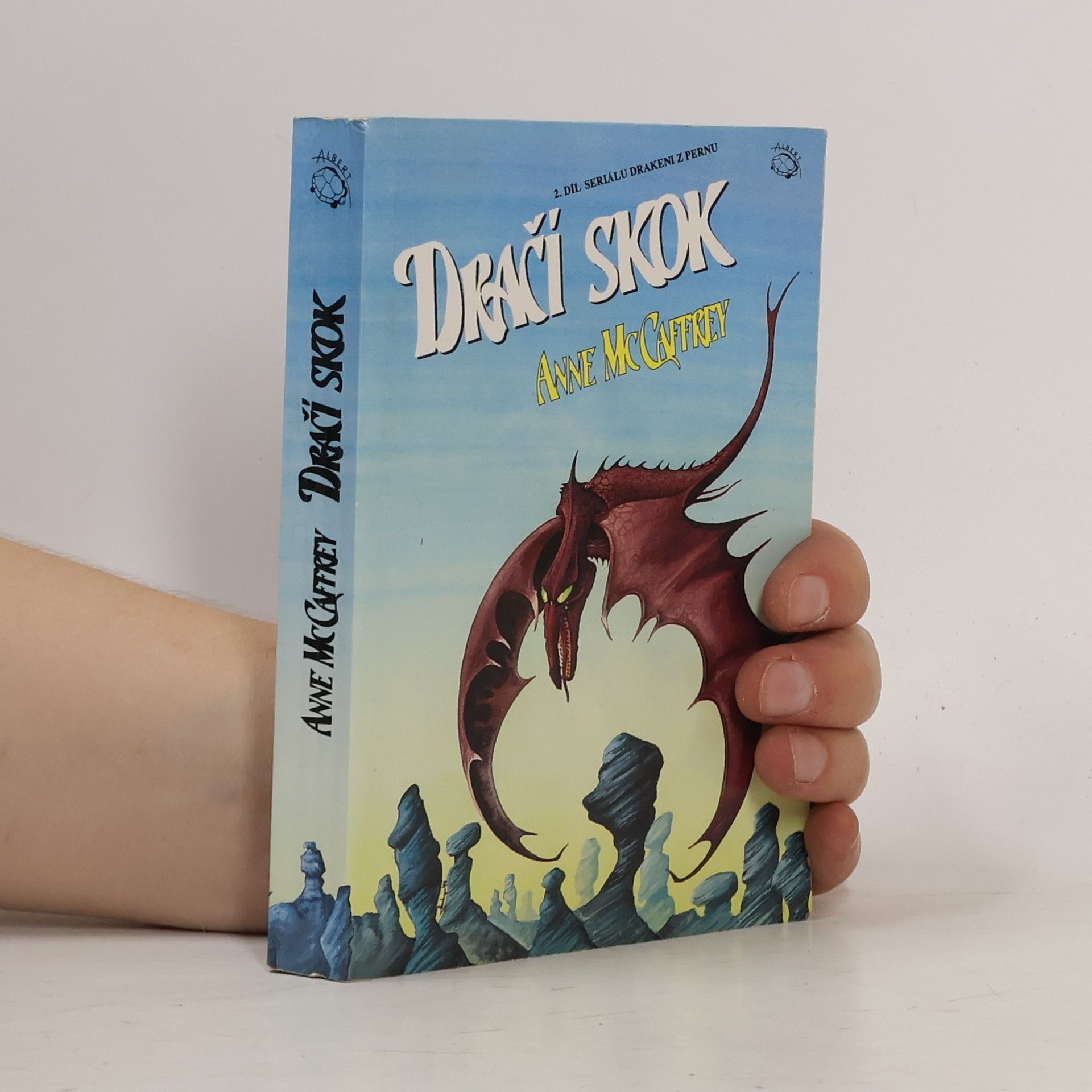 Anne McCaffrey Drakeni z Pernu 2. Dračí skok