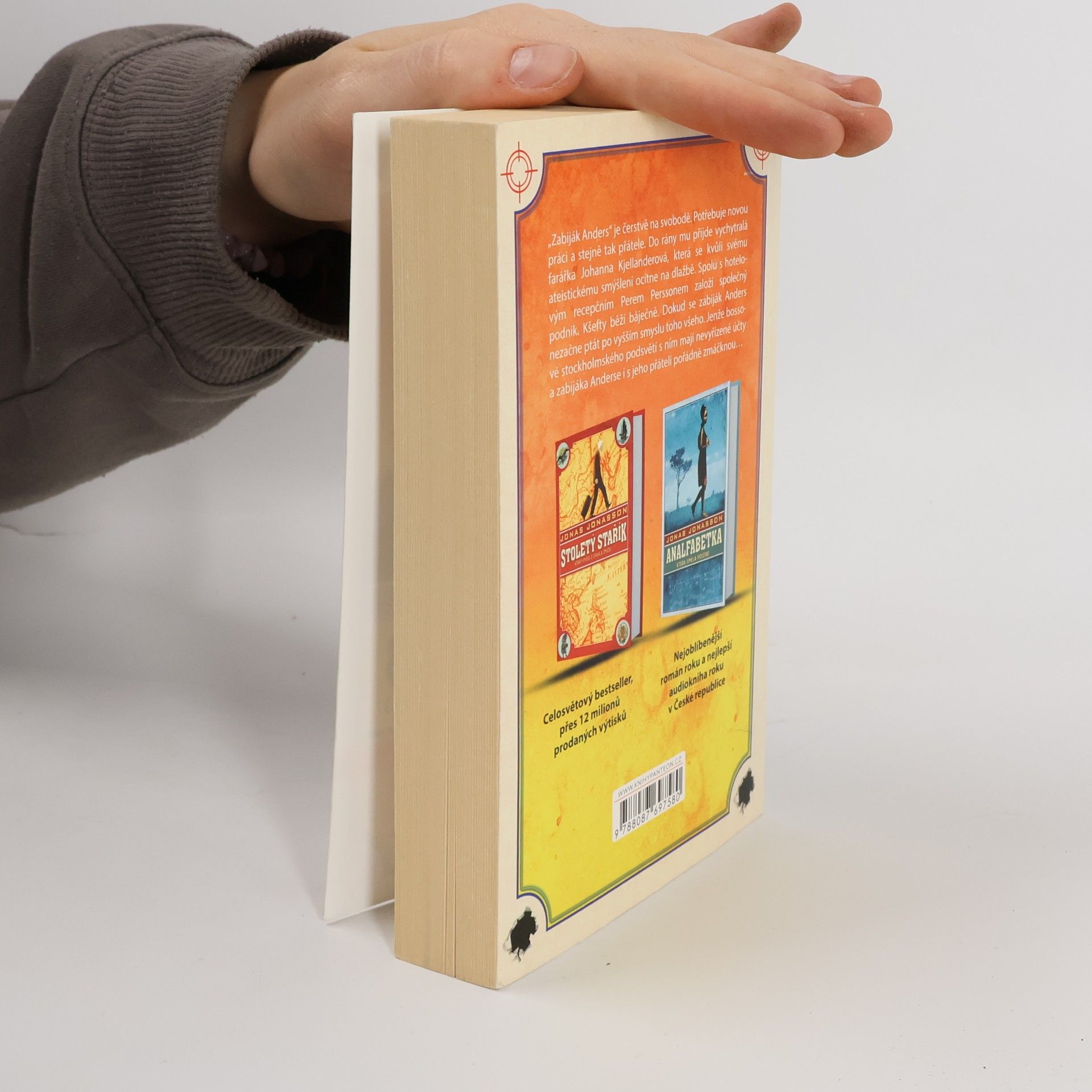 Jonas Jonasson Zabiják Anders a jeho přátelé (a sem tam nepřítel)