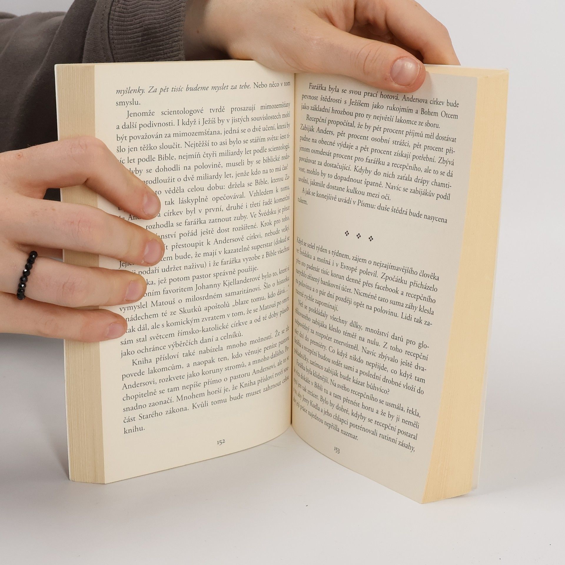 Jonas Jonasson Zabiják Anders a jeho přátelé (a sem tam nepřítel)