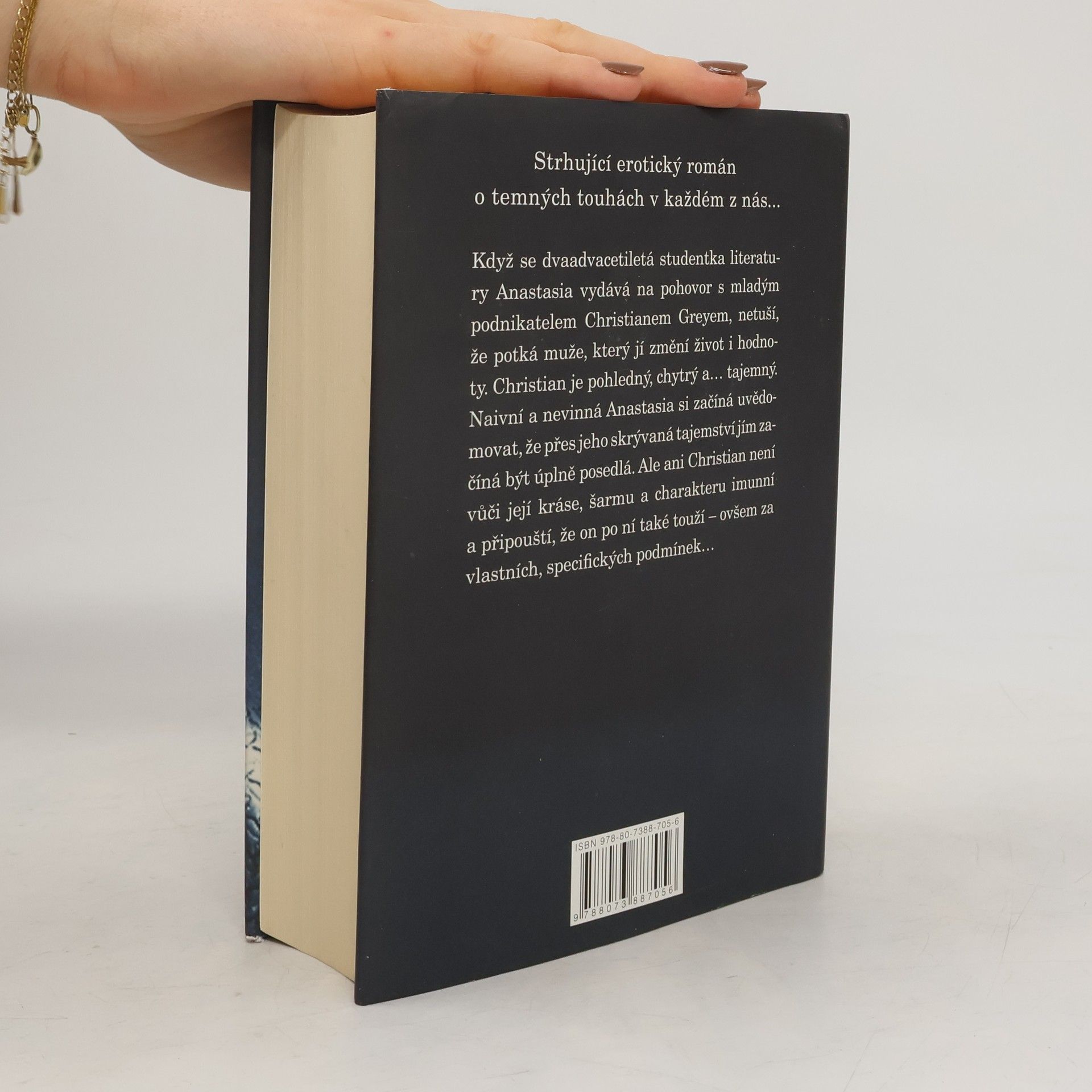 E. L. James Padesát odstínů šedi