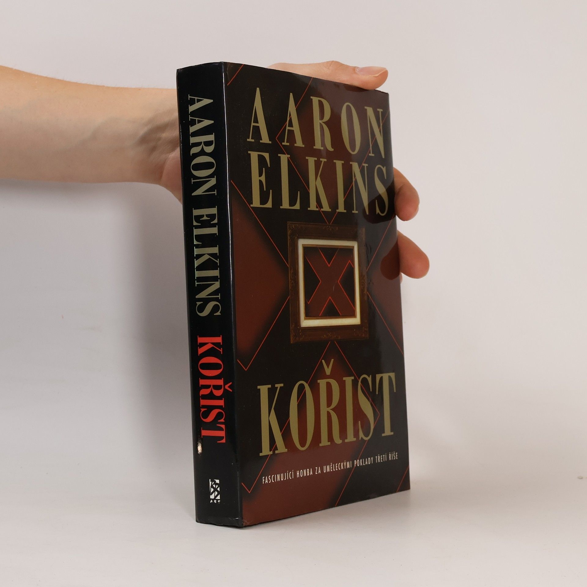 Aaron Elkins Kořist