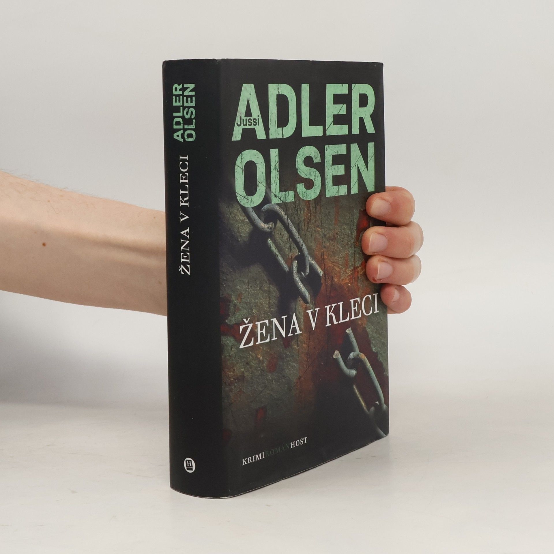 Žena v kleci