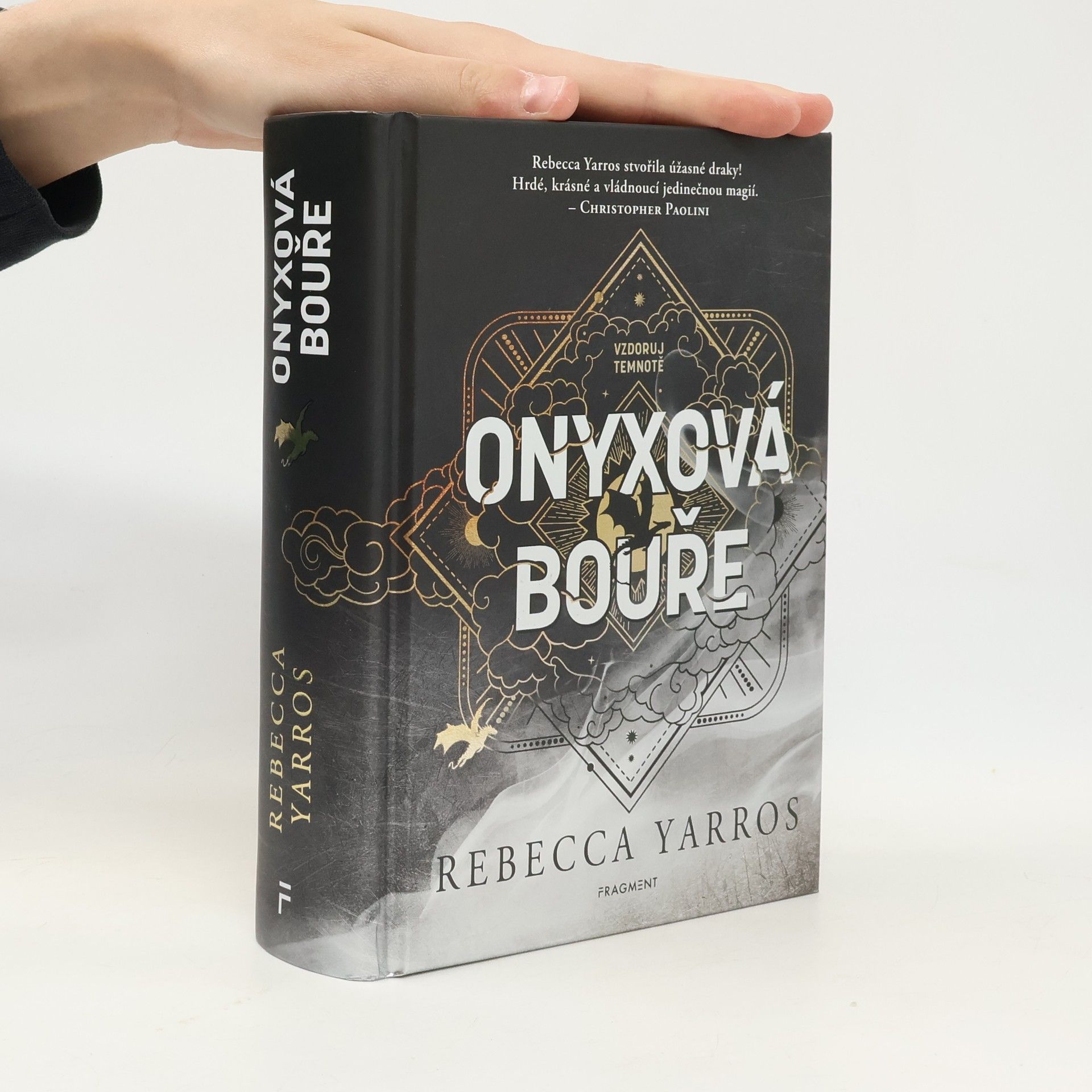 Rebecca Yarros Onyxová bouře