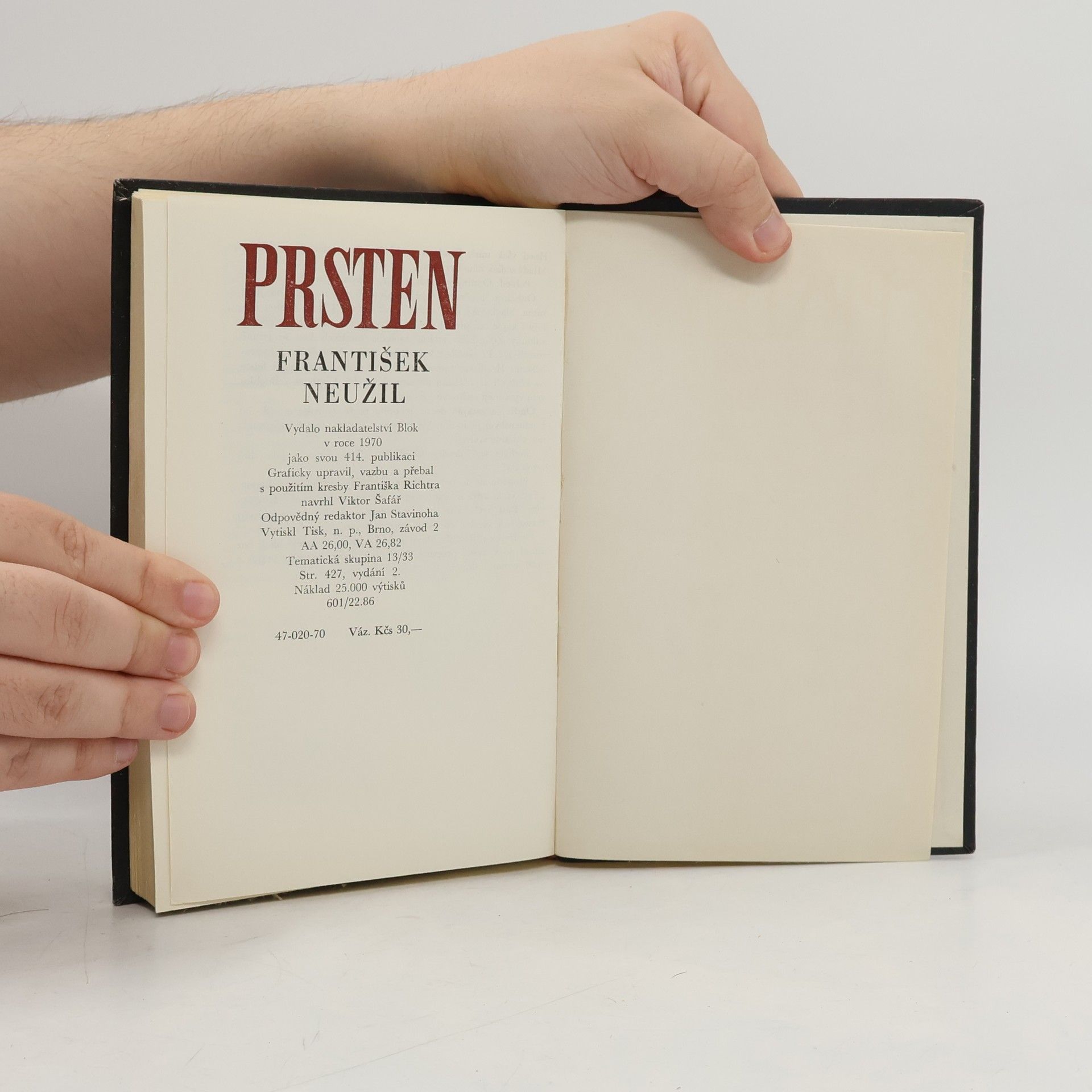 František Neužil Prsten