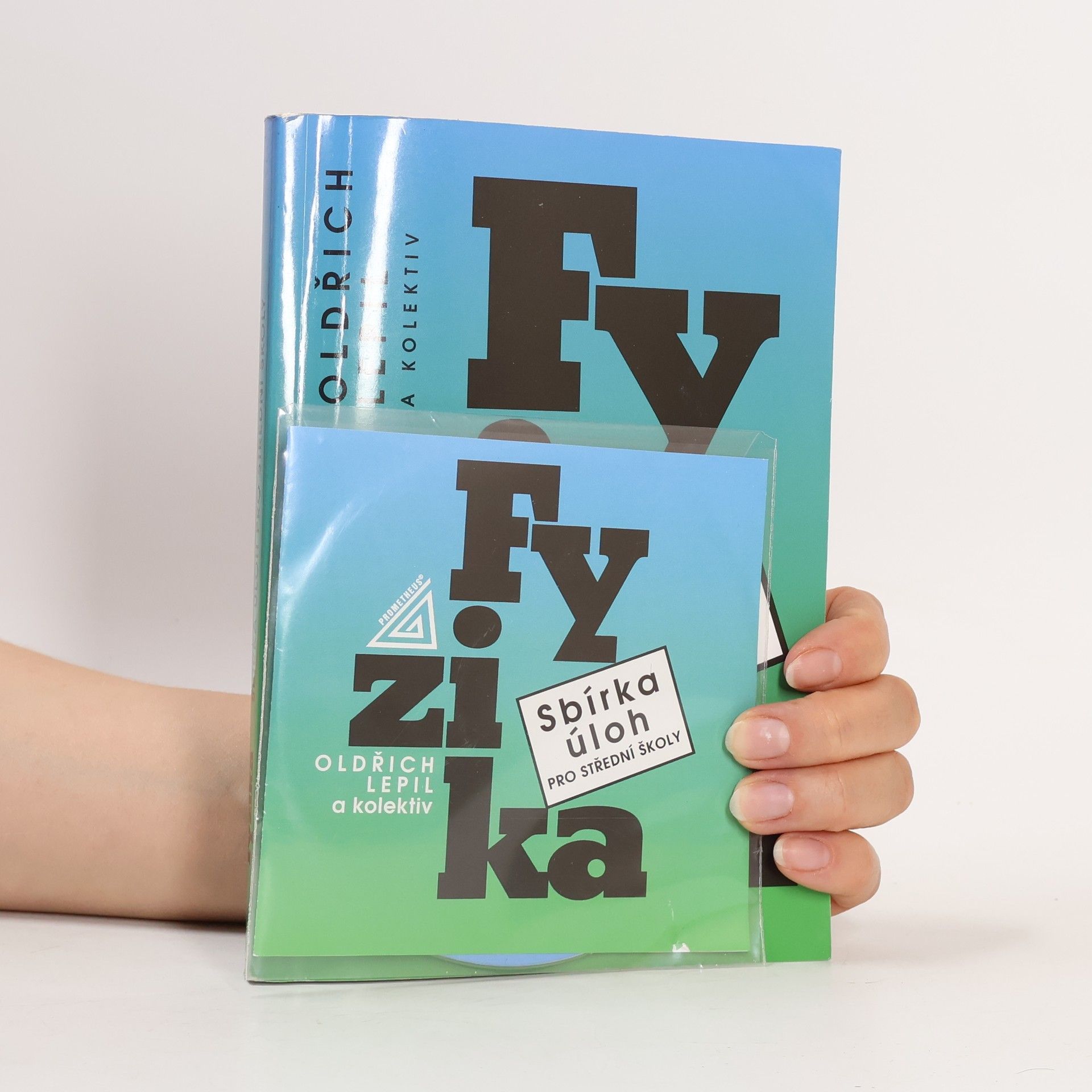 Oldřich Lepil Fyzika. Sbírka úloh pro střední školy