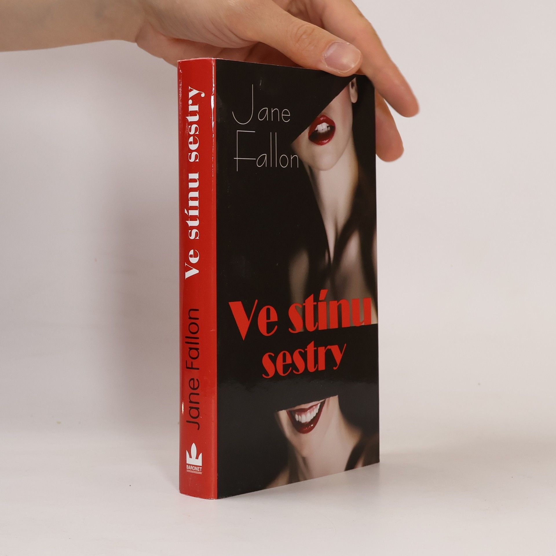 Jane Fallon Ve stínu sestry