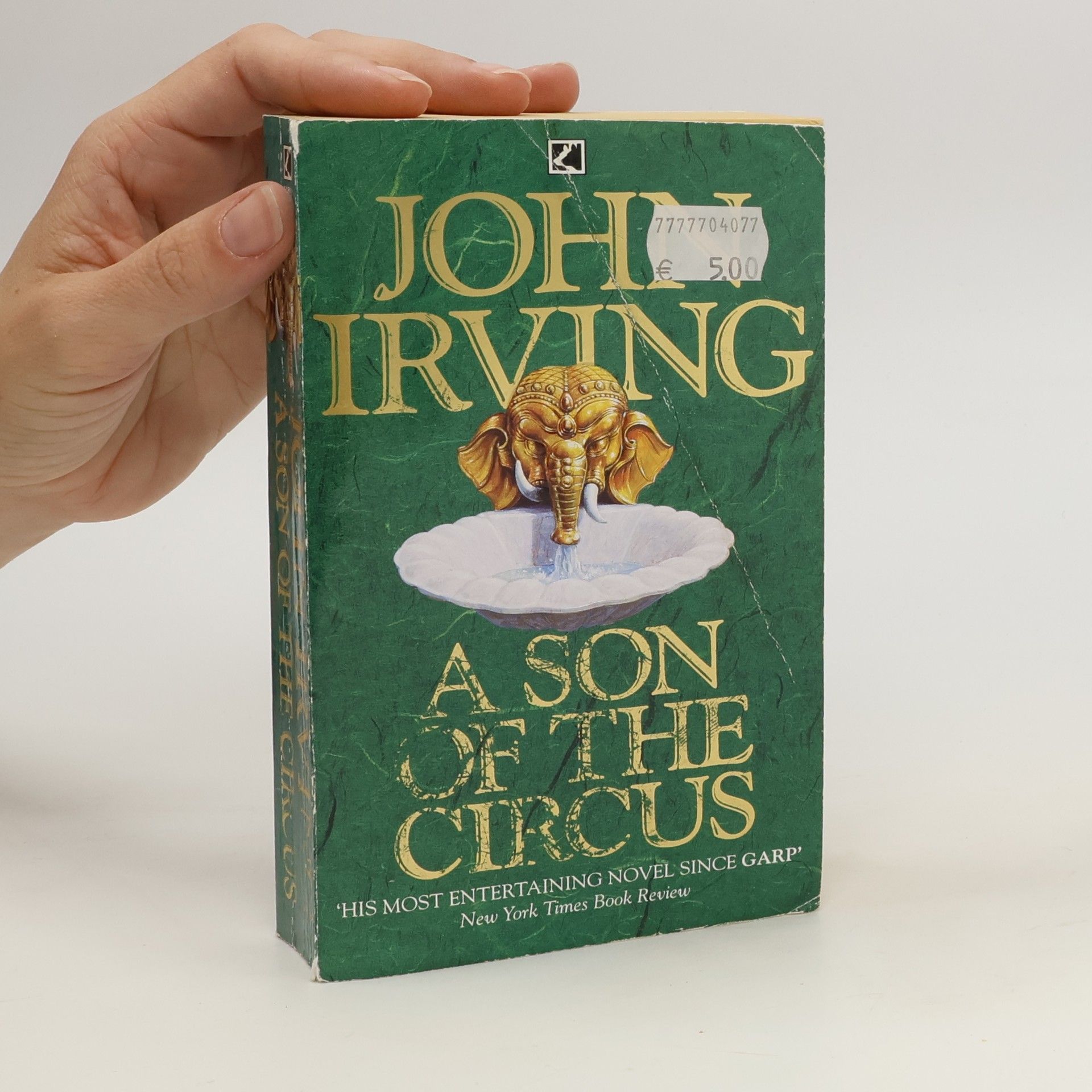 John Irving A son of the circus