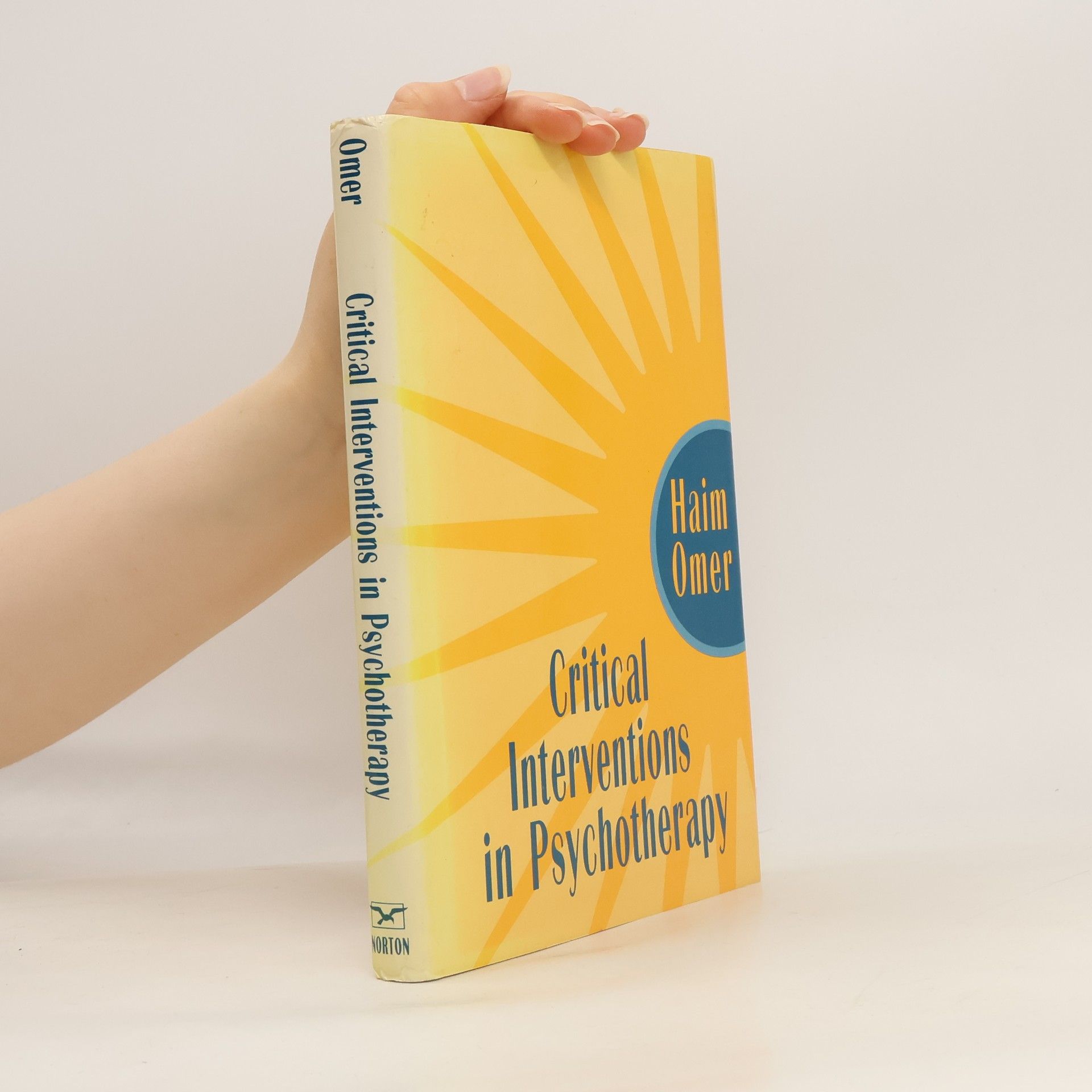 Ḥayim ʿOmer Critical Interventions in Psychotherapy