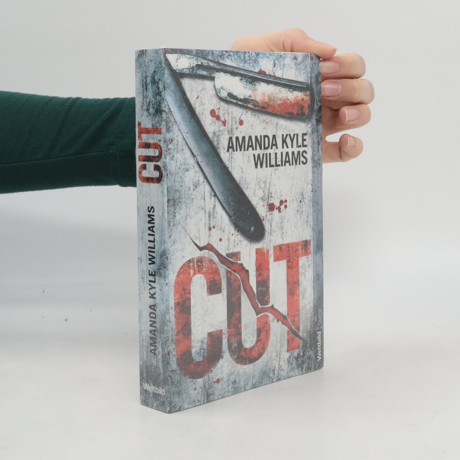 Amanda Kyle Williams Cut