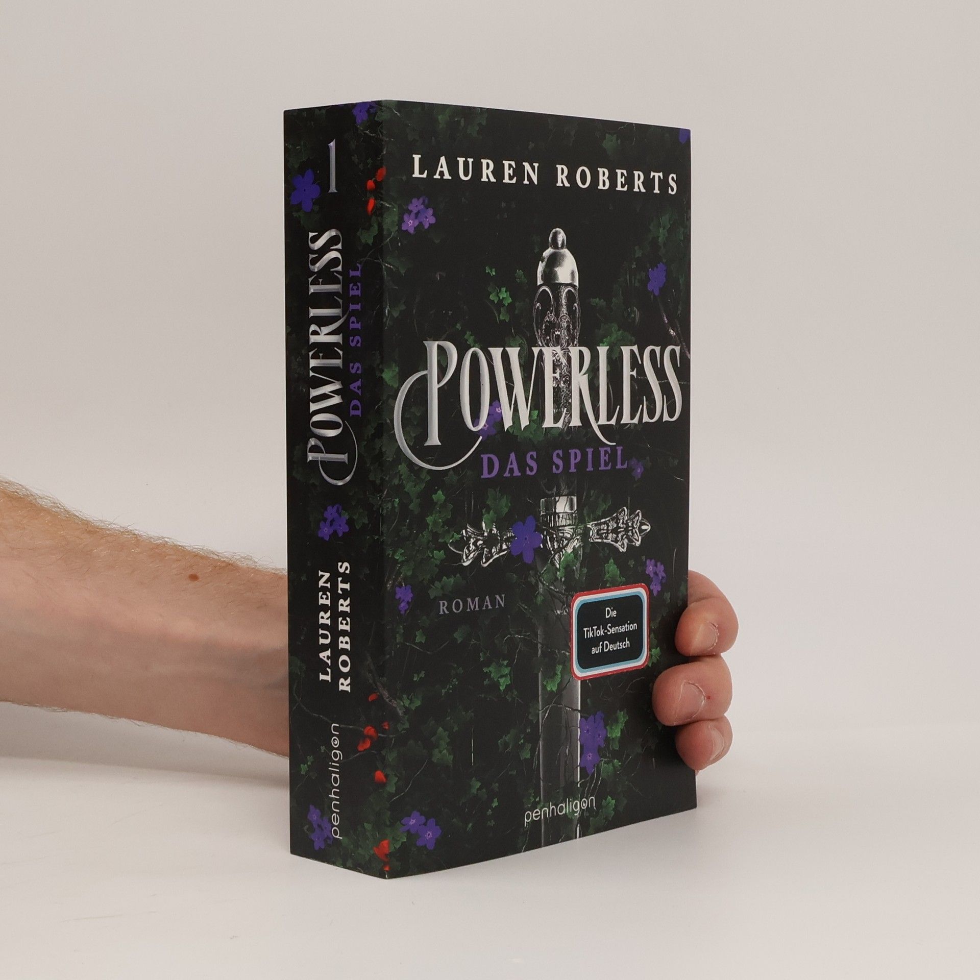 Lauren Roberts Powerless: Das Spiel