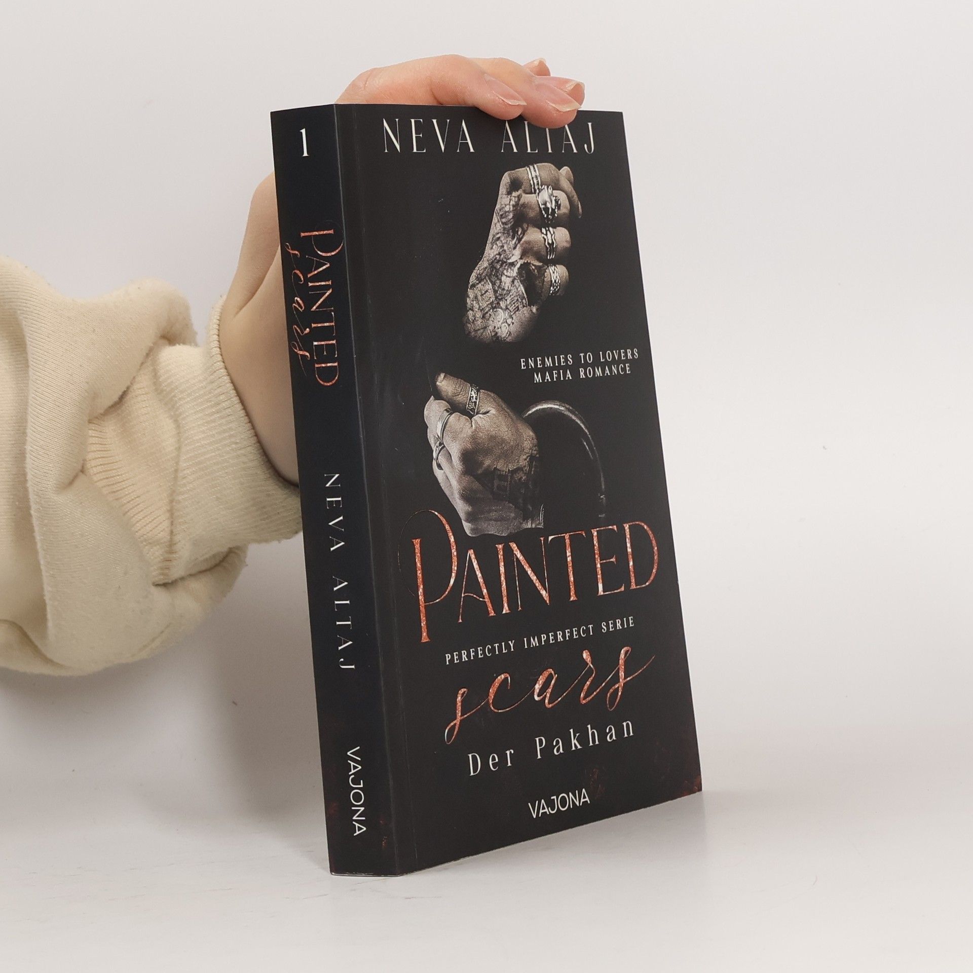 Neva Altaj Painted Scars - Der Pakhan / Perfectly Imperfect Bd.1