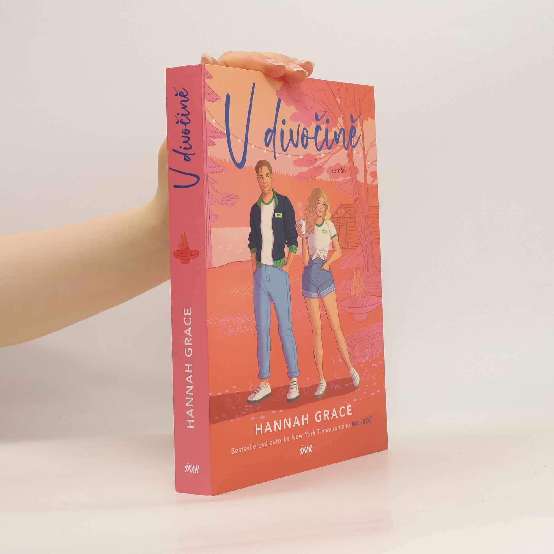 Hannah Grace V divočině
